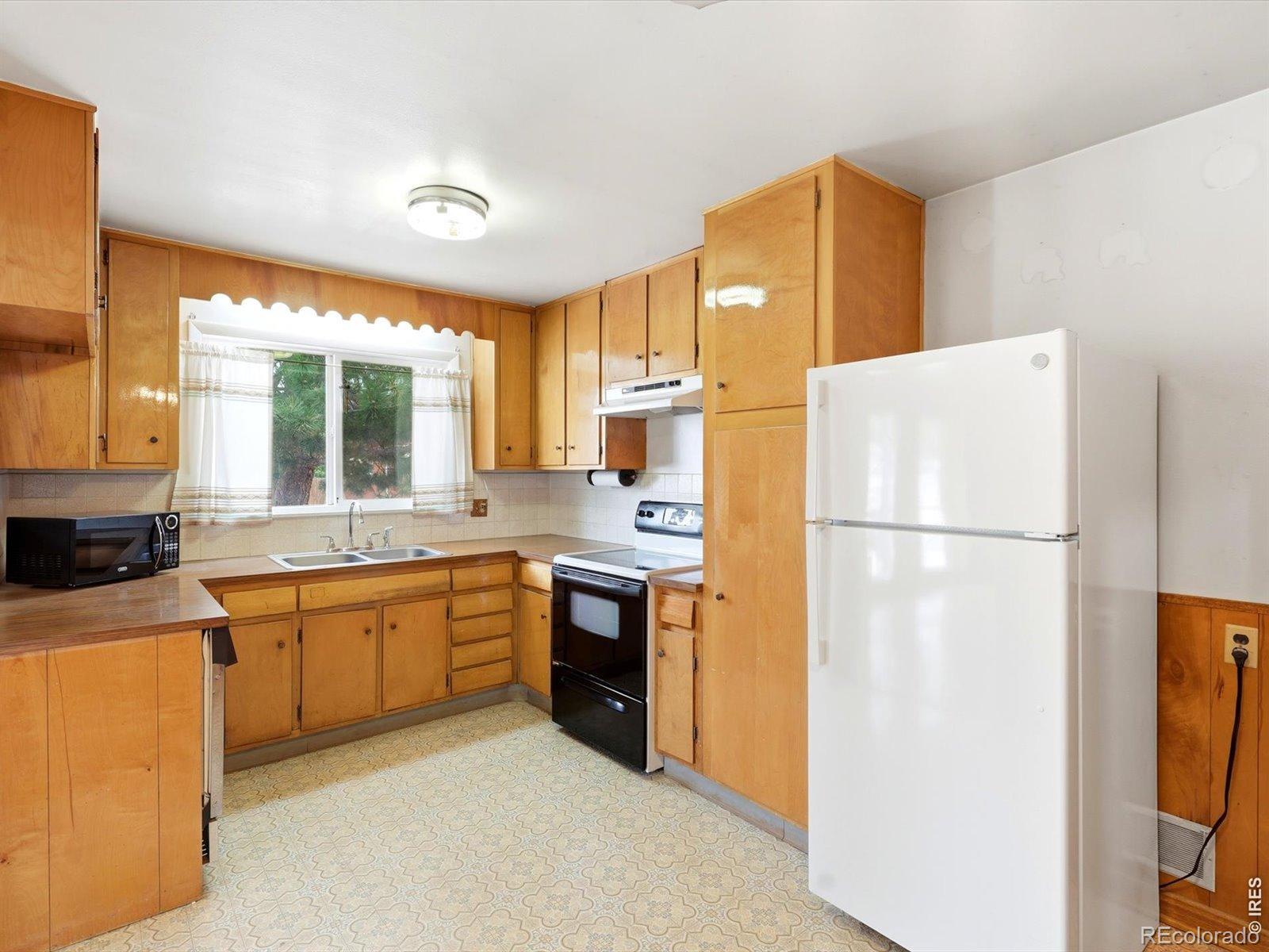 MLS Image #9 for 7123  santa fe drive,denver, Colorado