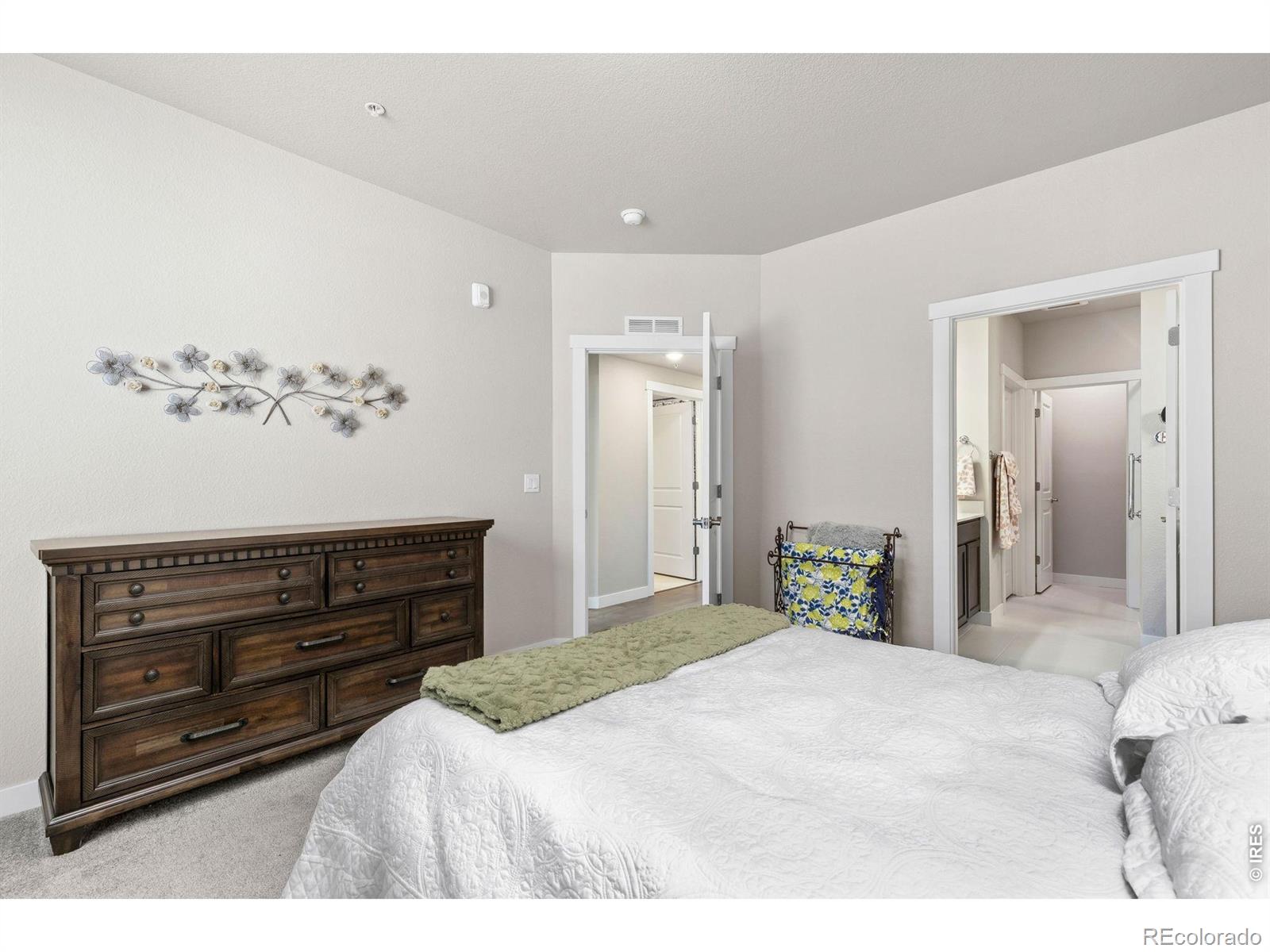 MLS Image #13 for 330  high point drive,longmont, Colorado