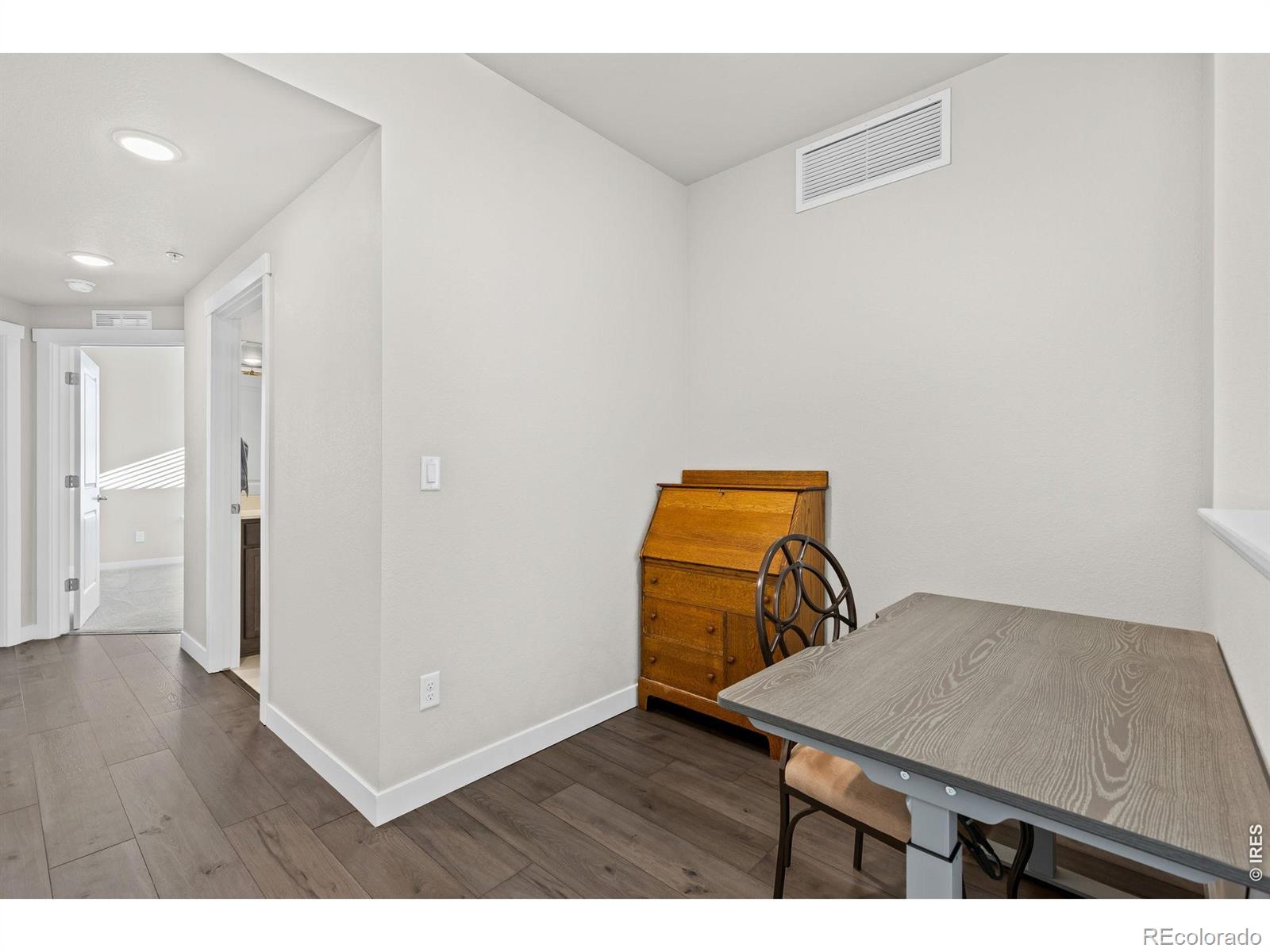MLS Image #19 for 330  high point drive,longmont, Colorado