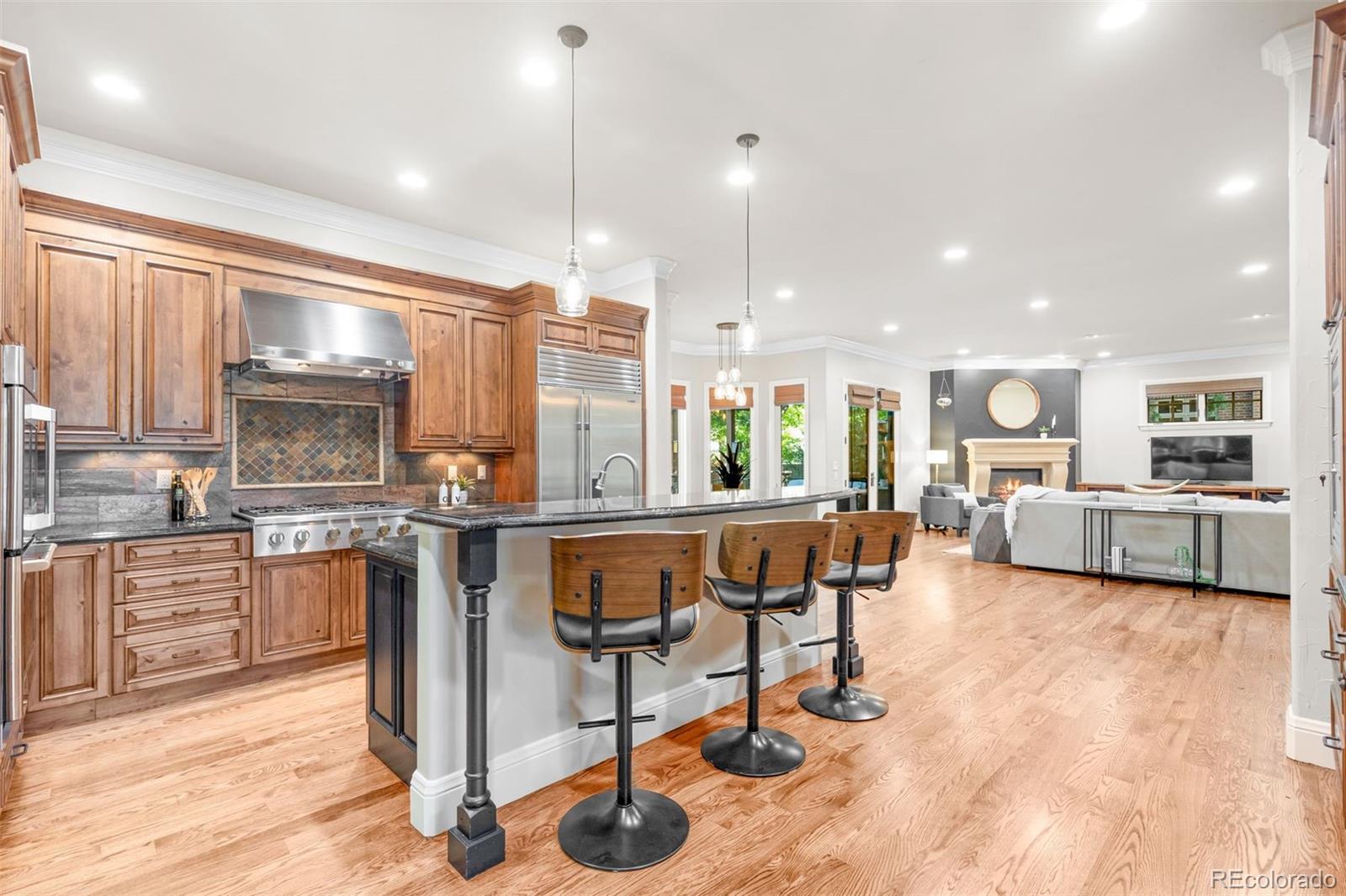 MLS Image #11 for 8151 e 6th avenue,denver, Colorado