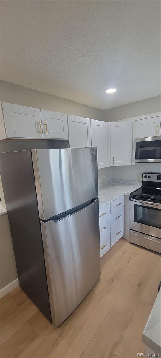 MLS Image #9 for 2700 s holly street,denver, Colorado