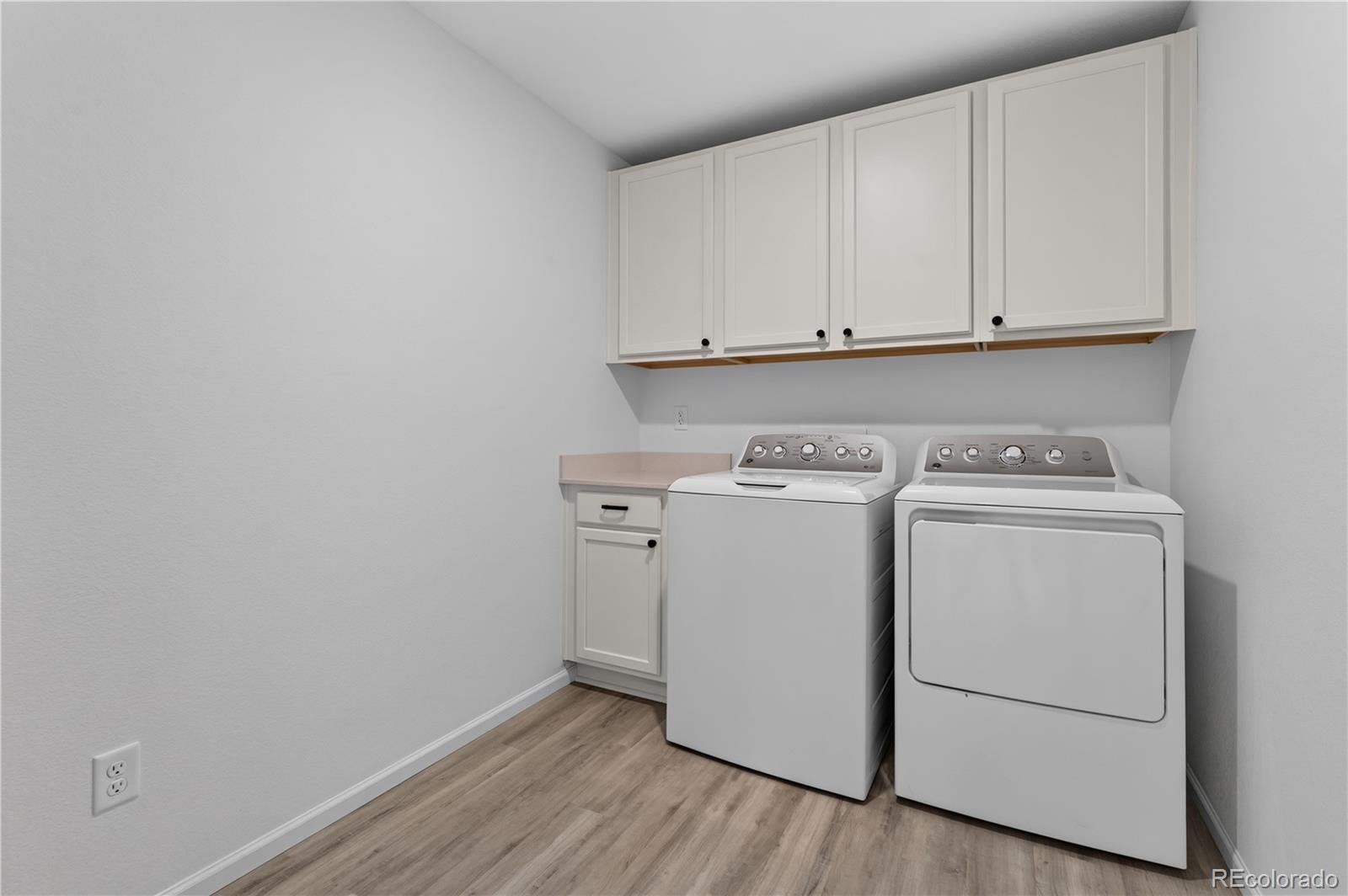 MLS Image #25 for 27536 e byers place,aurora, Colorado