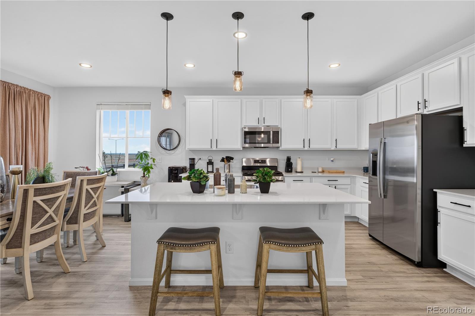 MLS Image #4 for 27536 e byers place,aurora, Colorado