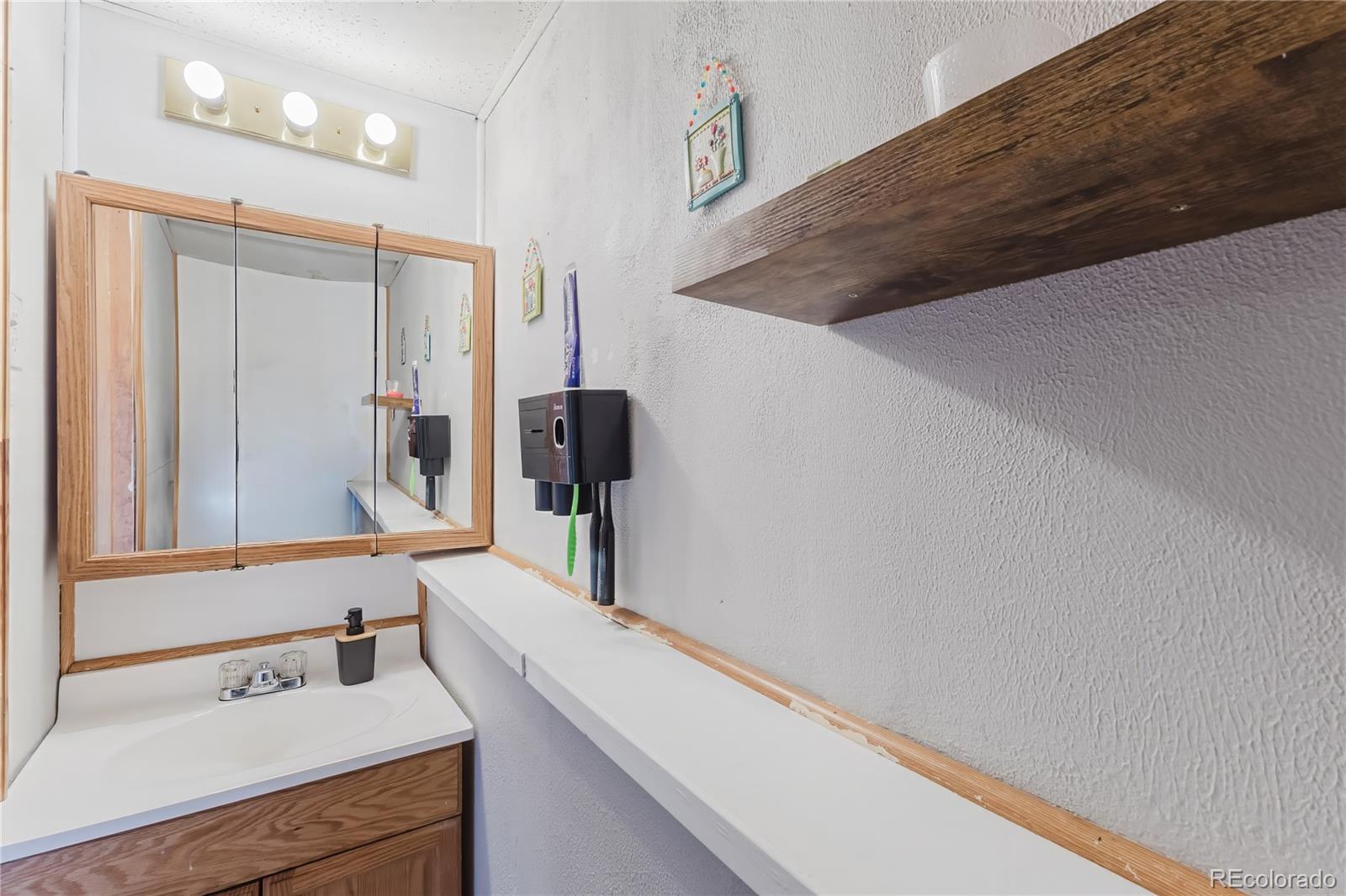MLS Image #12 for 18851 e 22nd drive,aurora, Colorado