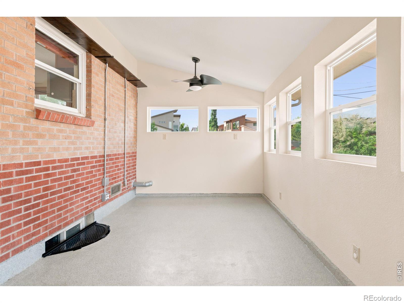 MLS Image #22 for 6801  alan drive,denver, Colorado