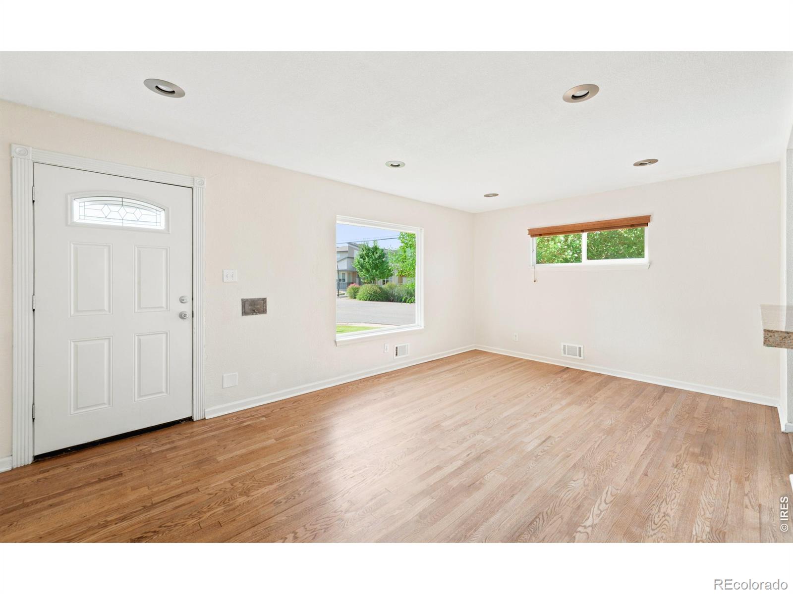 MLS Image #7 for 6801  alan drive,denver, Colorado