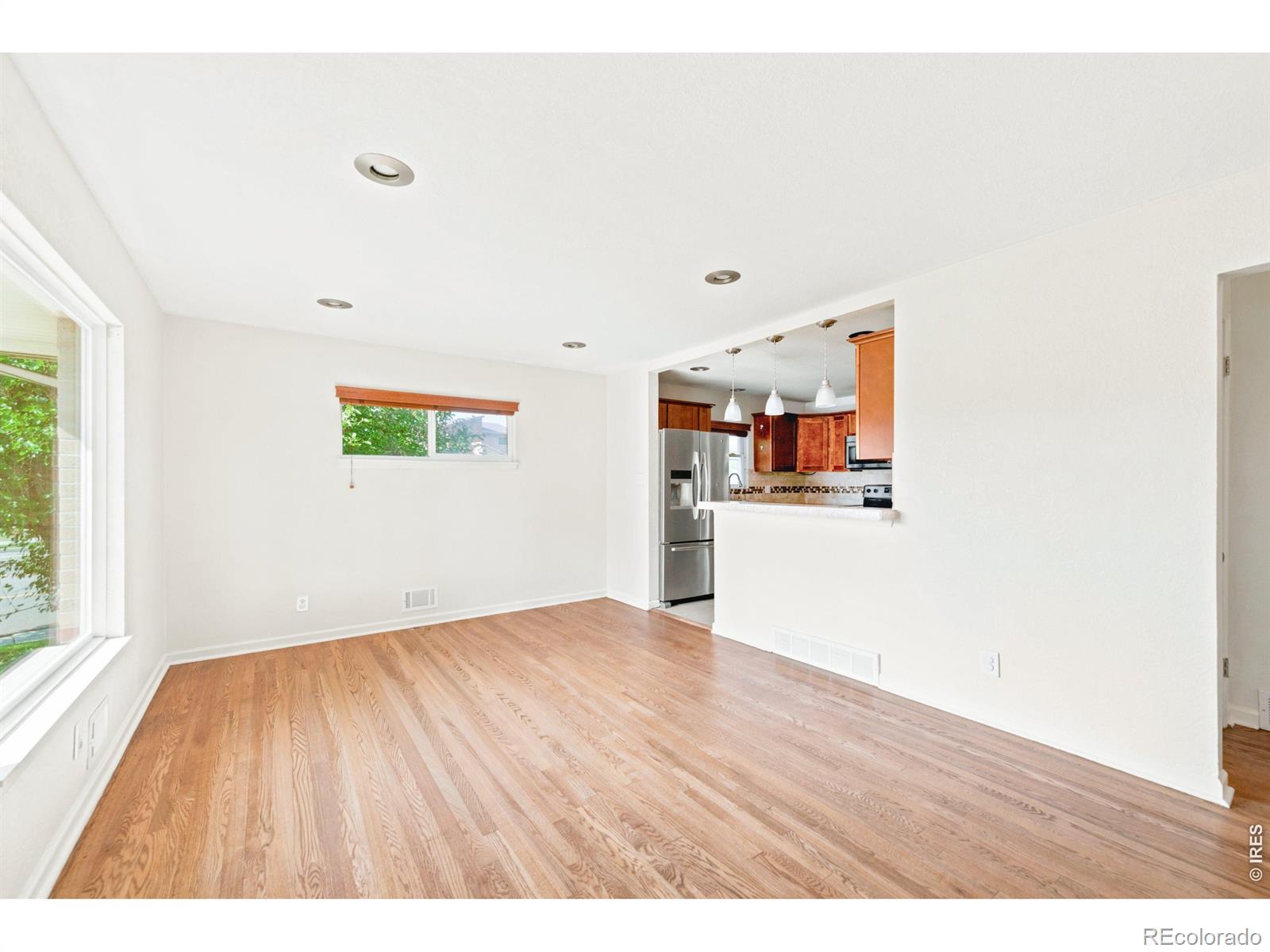 MLS Image #8 for 6801  alan drive,denver, Colorado