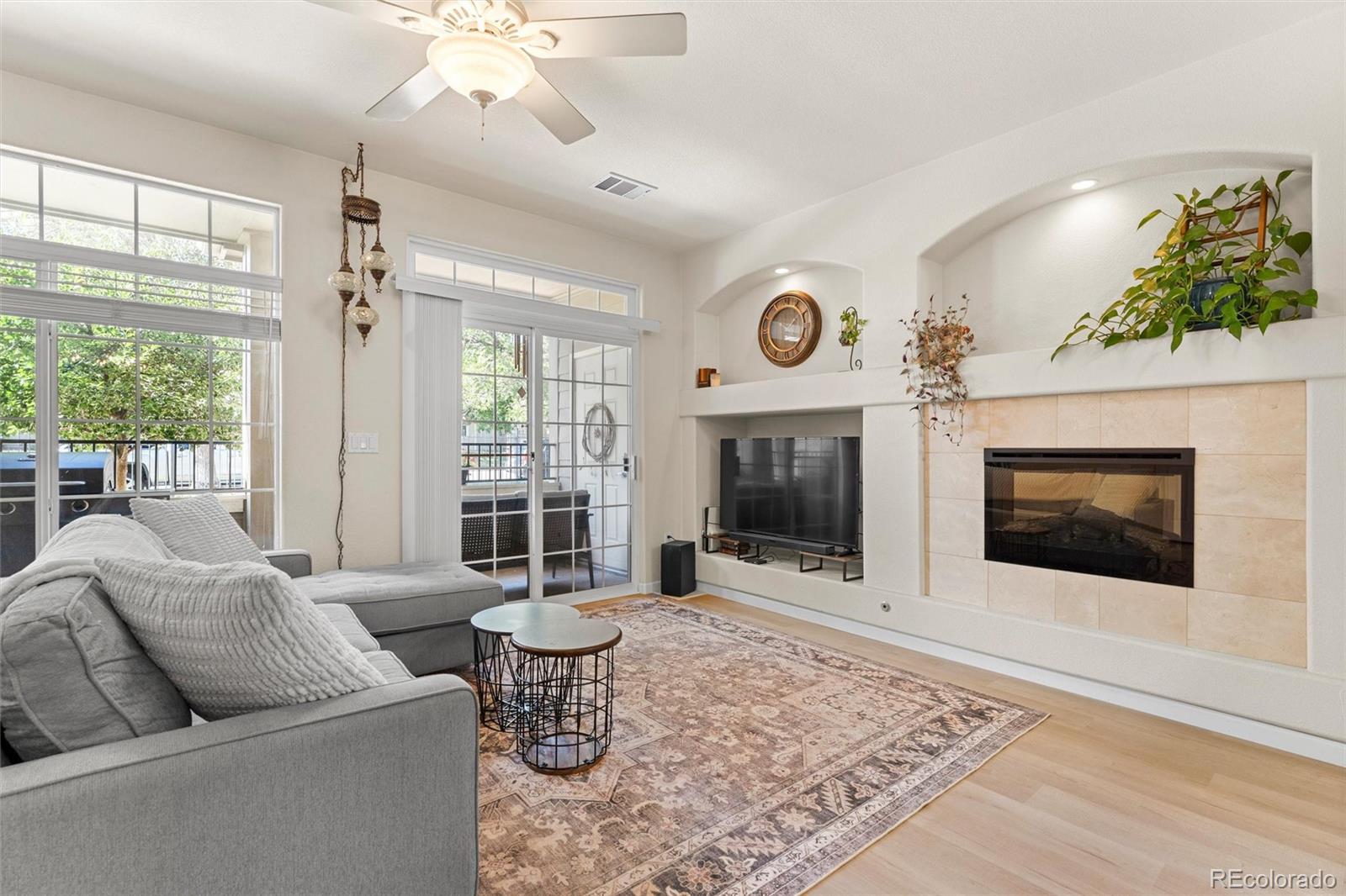 MLS Image #2 for 10050 e gunnison place,aurora, Colorado