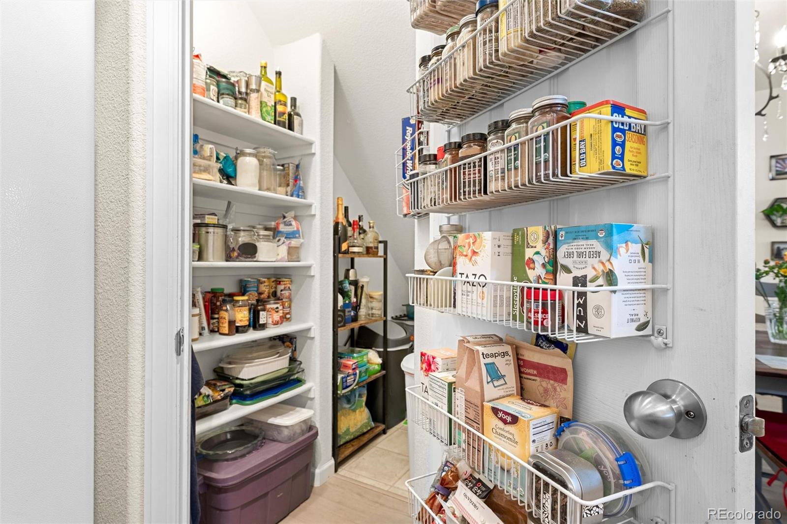 MLS Image #9 for 10050 e gunnison place,aurora, Colorado