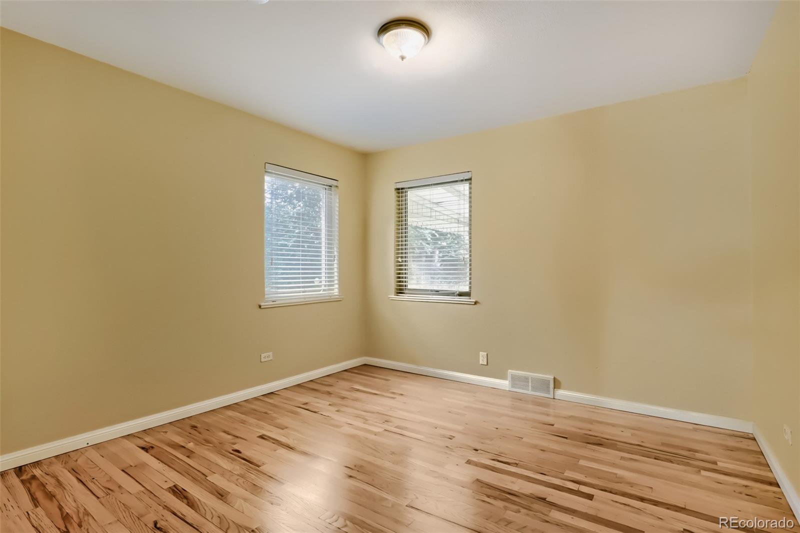 MLS Image #11 for 2635  hudson street,denver, Colorado