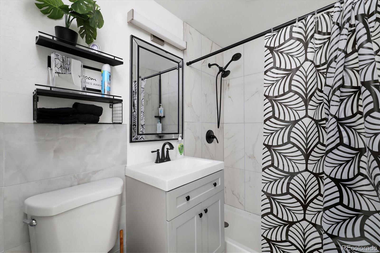 MLS Image #7 for 3113 w jefferson avenue,englewood, Colorado