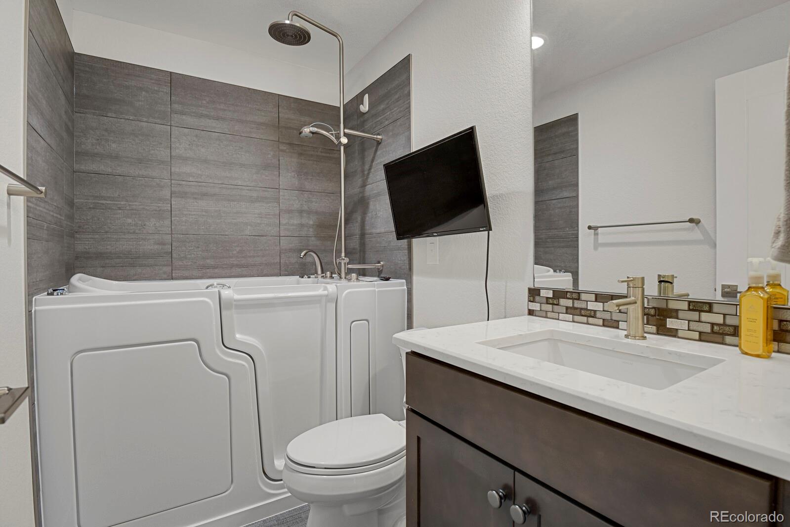 MLS Image #7 for 9029  ramblestone street,highlands ranch, Colorado