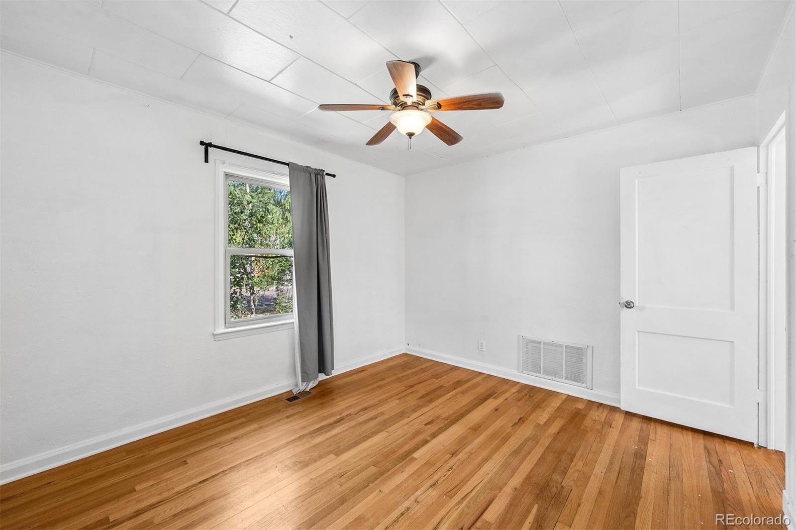 MLS Image #9 for 4564 s pennsylvania street,englewood, Colorado