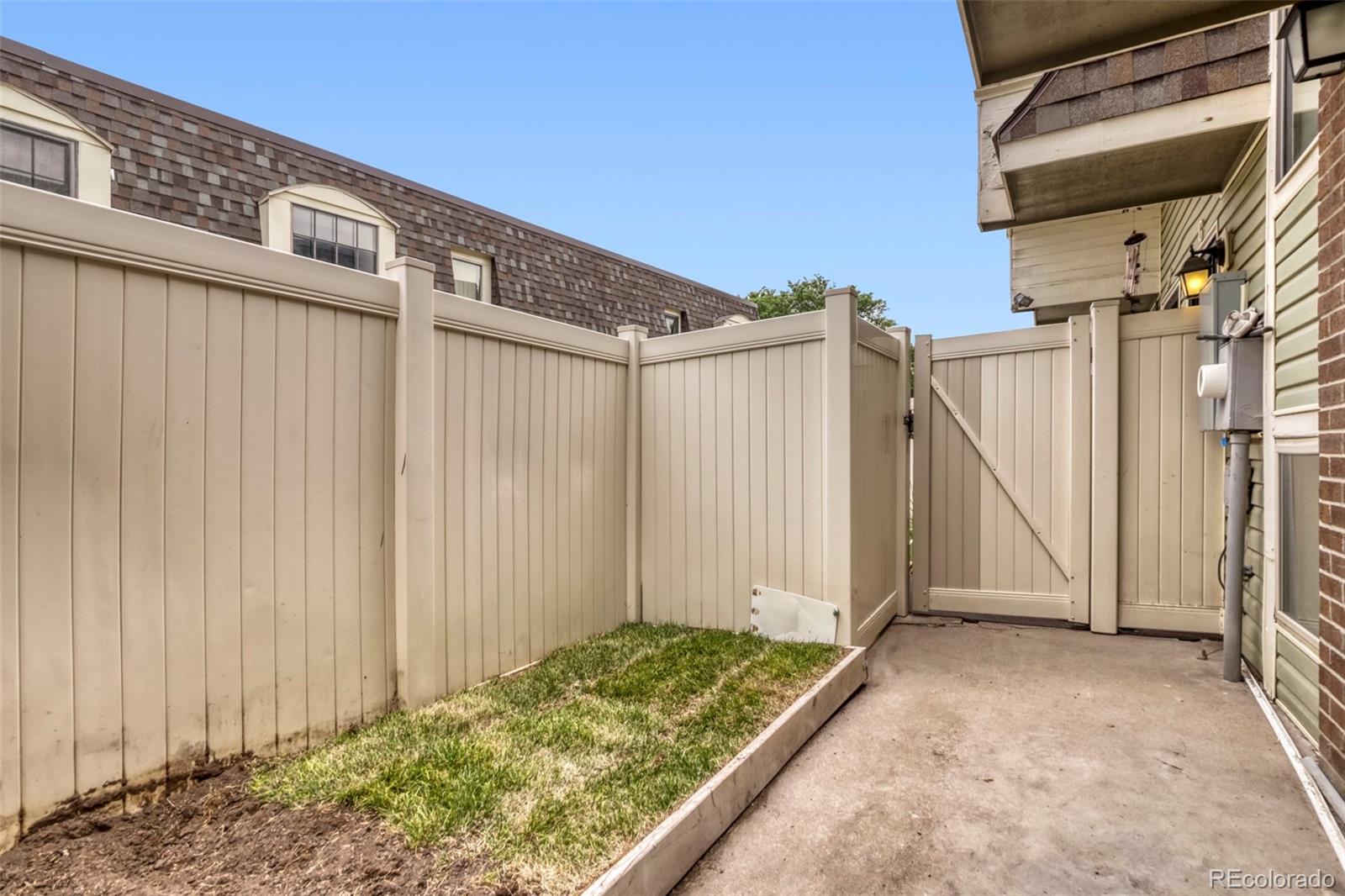 MLS Image #24 for 15491 e wyoming drive,aurora, Colorado