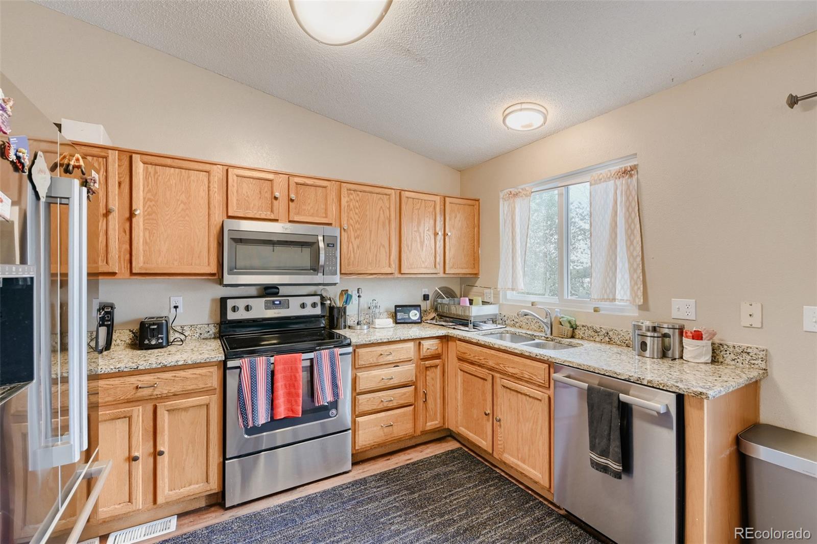 MLS Image #11 for 15698 e 51st drive,denver, Colorado
