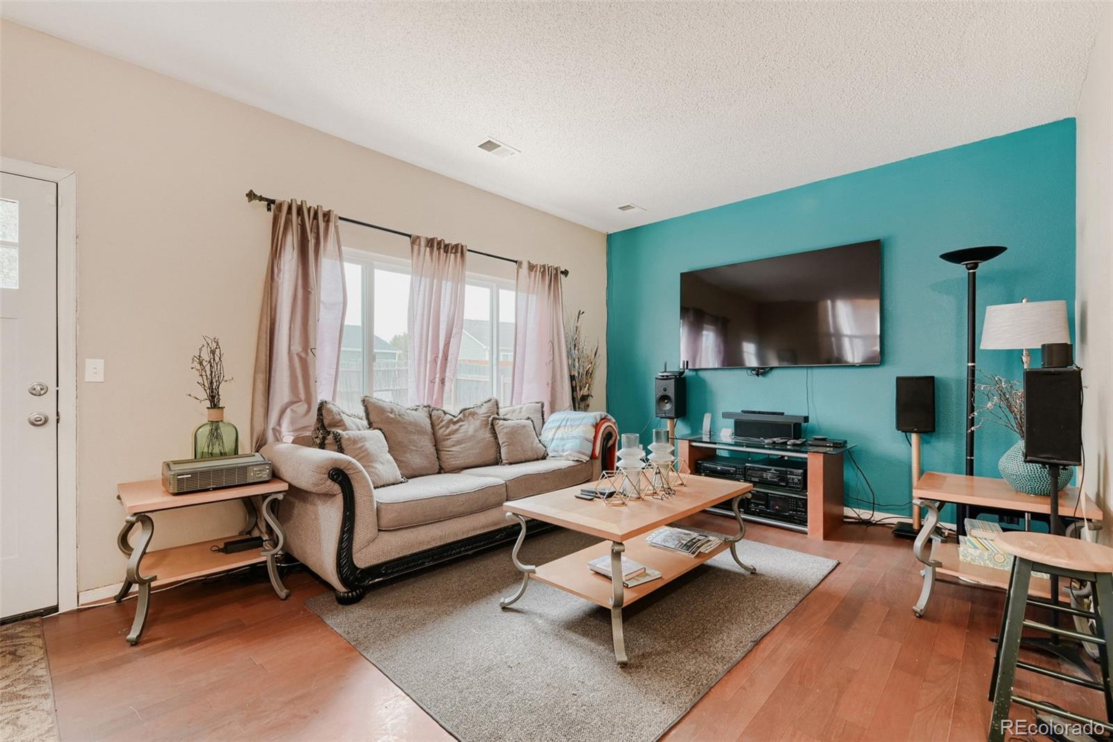 MLS Image #14 for 15698 e 51st drive,denver, Colorado