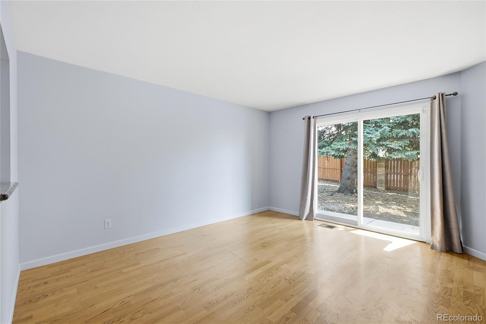 MLS Image #10 for 11131 w 17th avenue,denver, Colorado