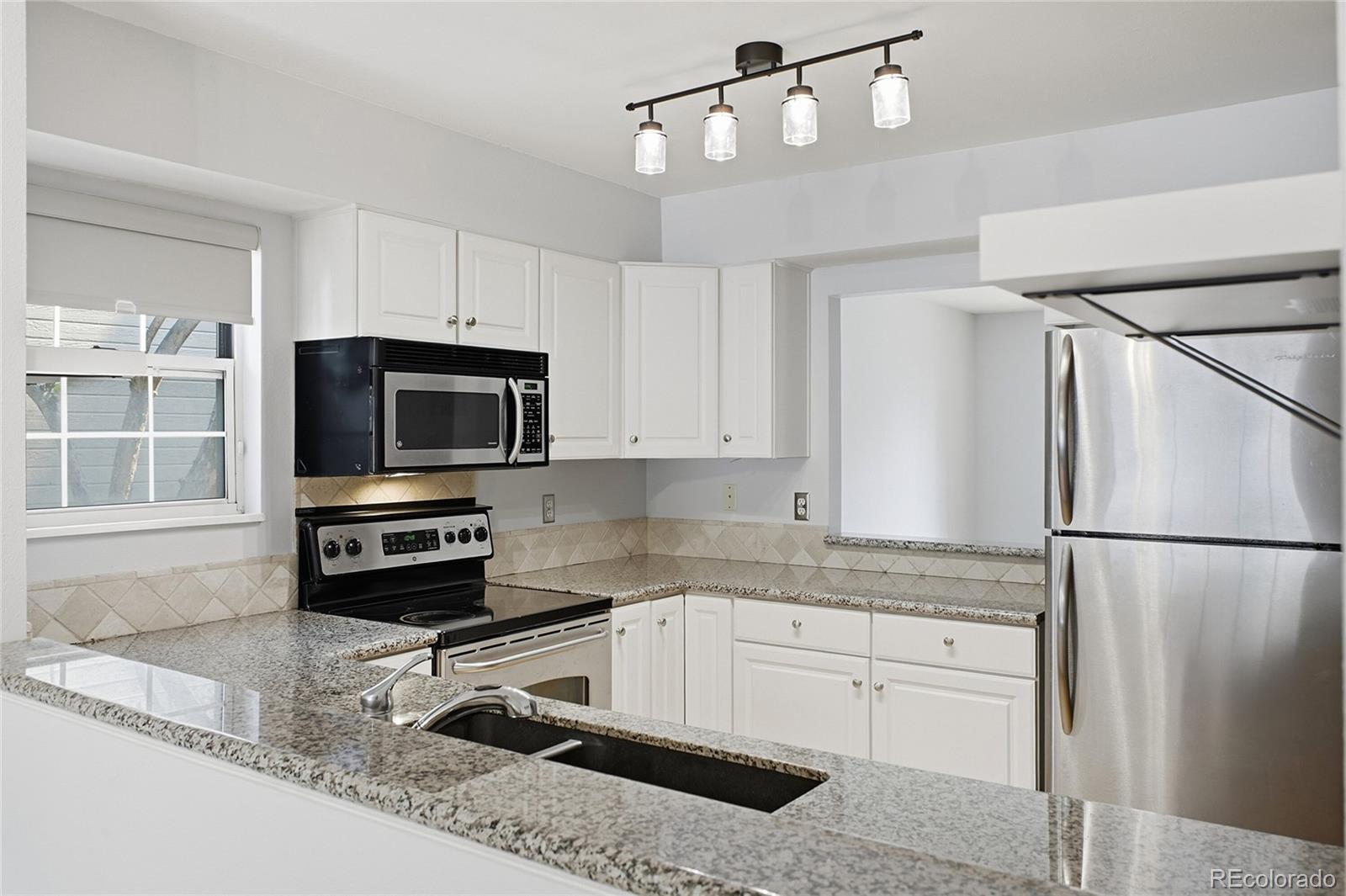 MLS Image #4 for 11131 w 17th avenue,denver, Colorado