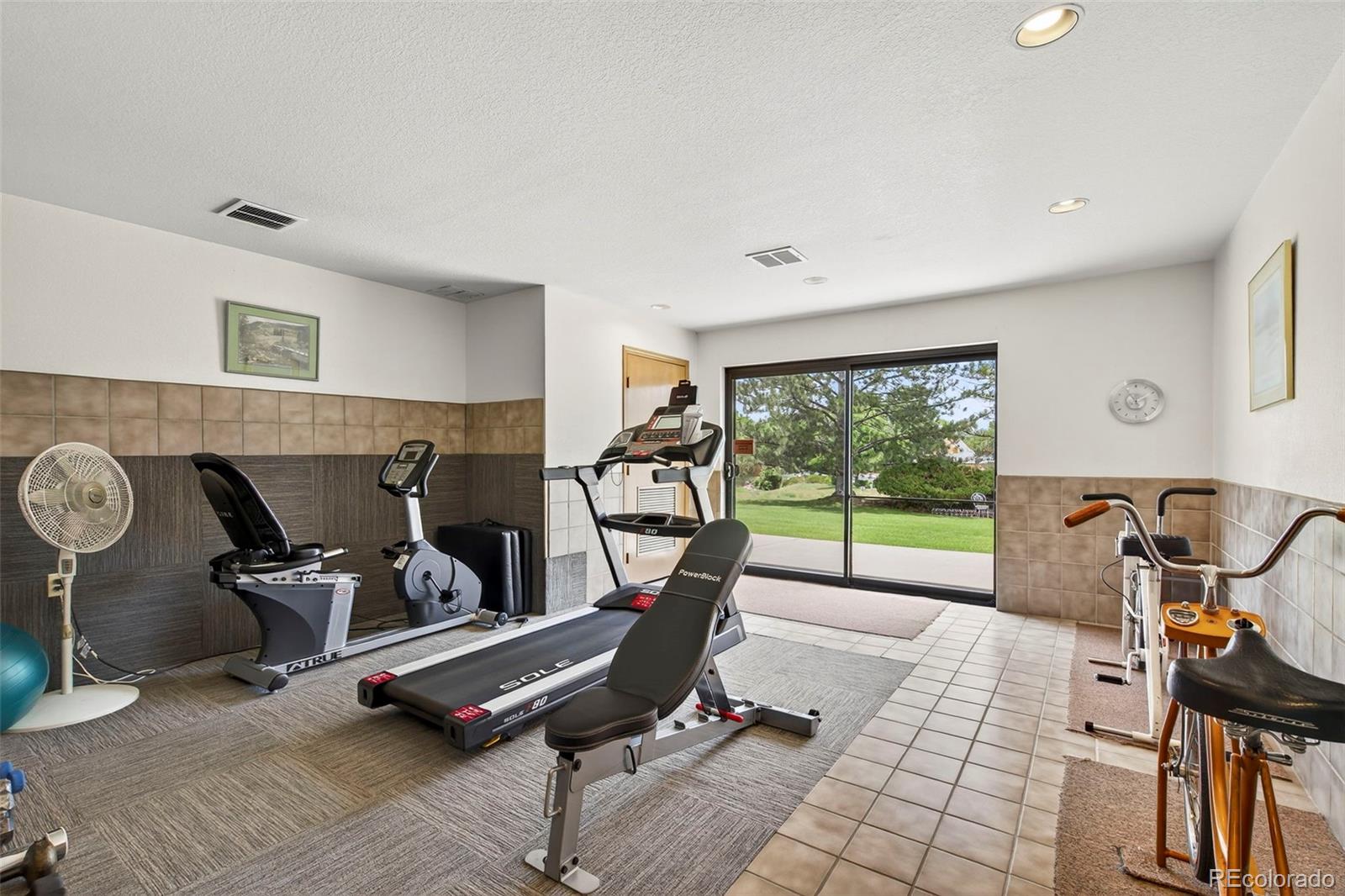 MLS Image #28 for 12565  sheridan boulevard,broomfield, Colorado
