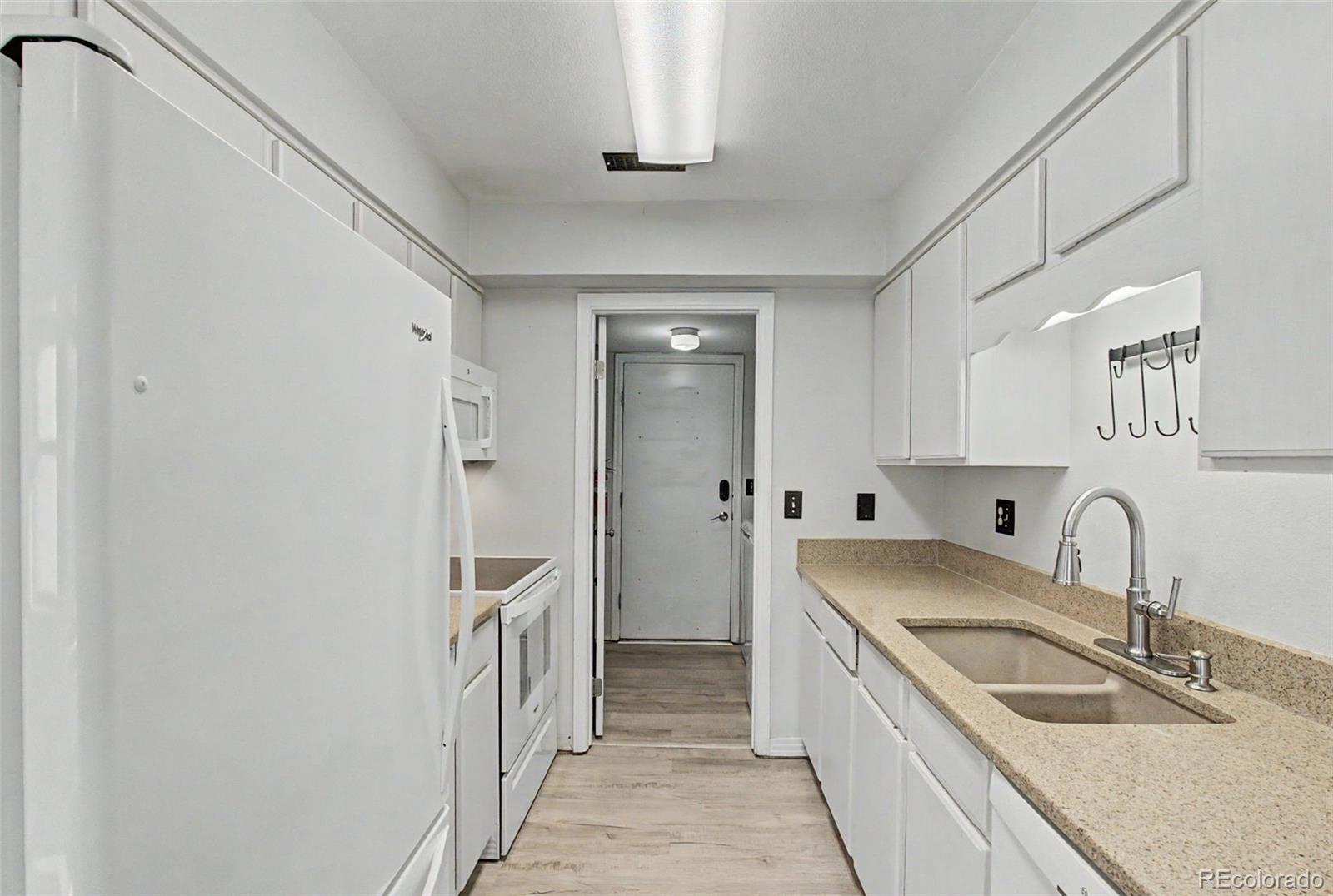 MLS Image #10 for 2628  hearthwood lane,colorado springs, Colorado