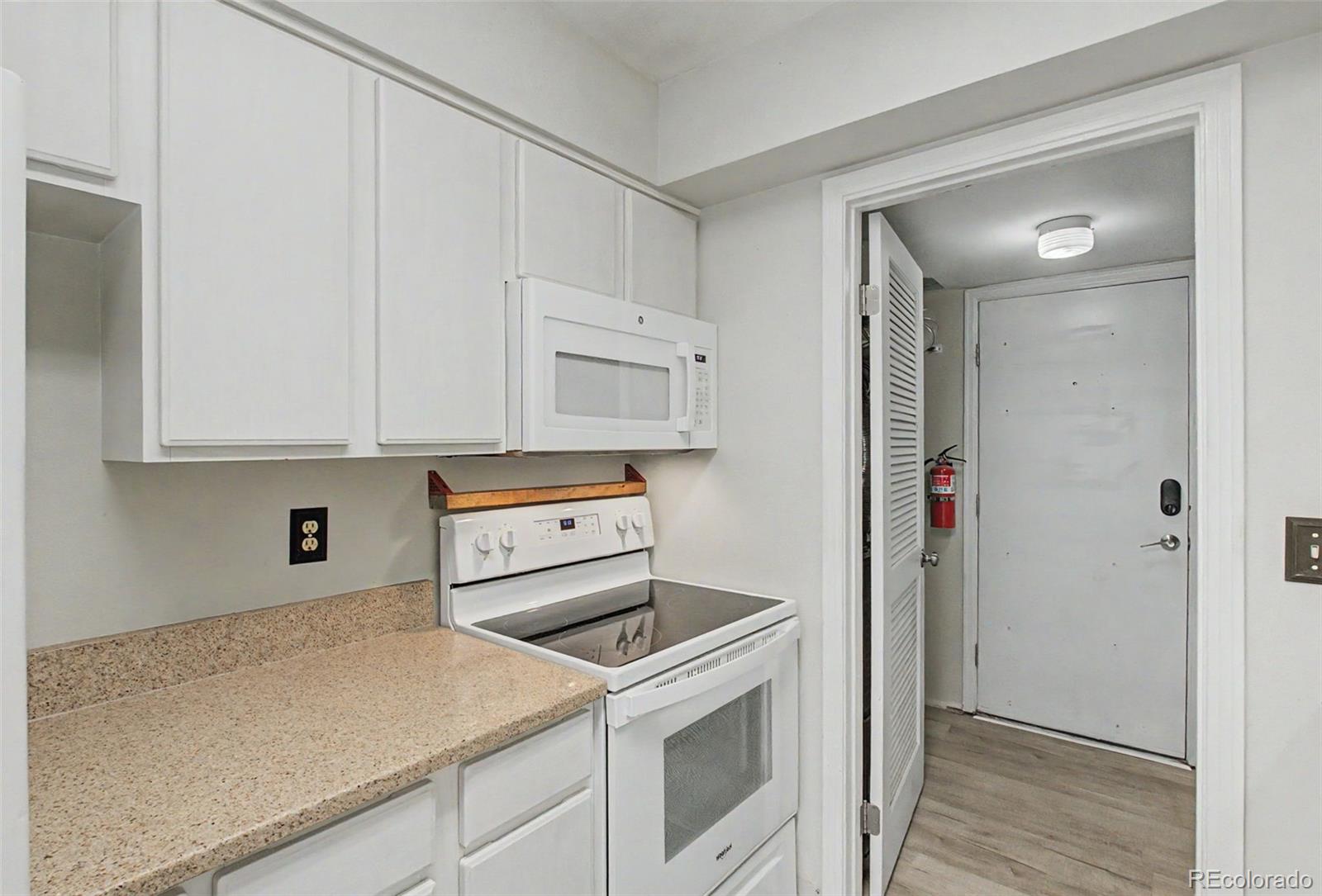 MLS Image #12 for 2628  hearthwood lane,colorado springs, Colorado