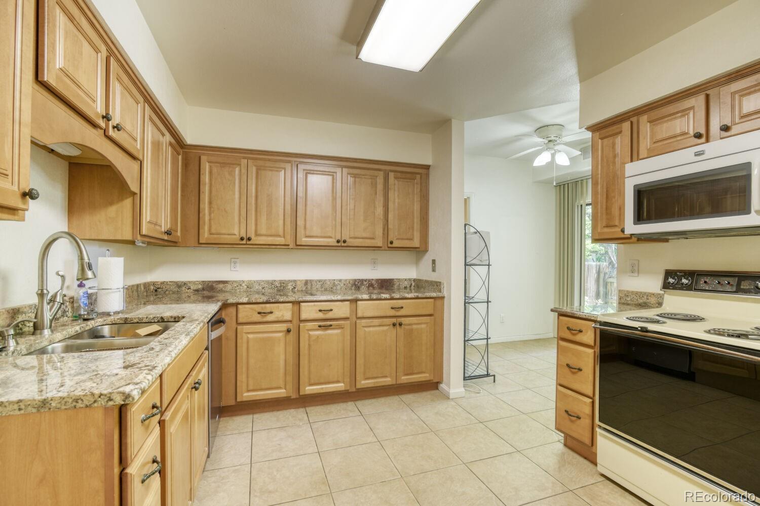 MLS Image #4 for 4250 s olive street,denver, Colorado