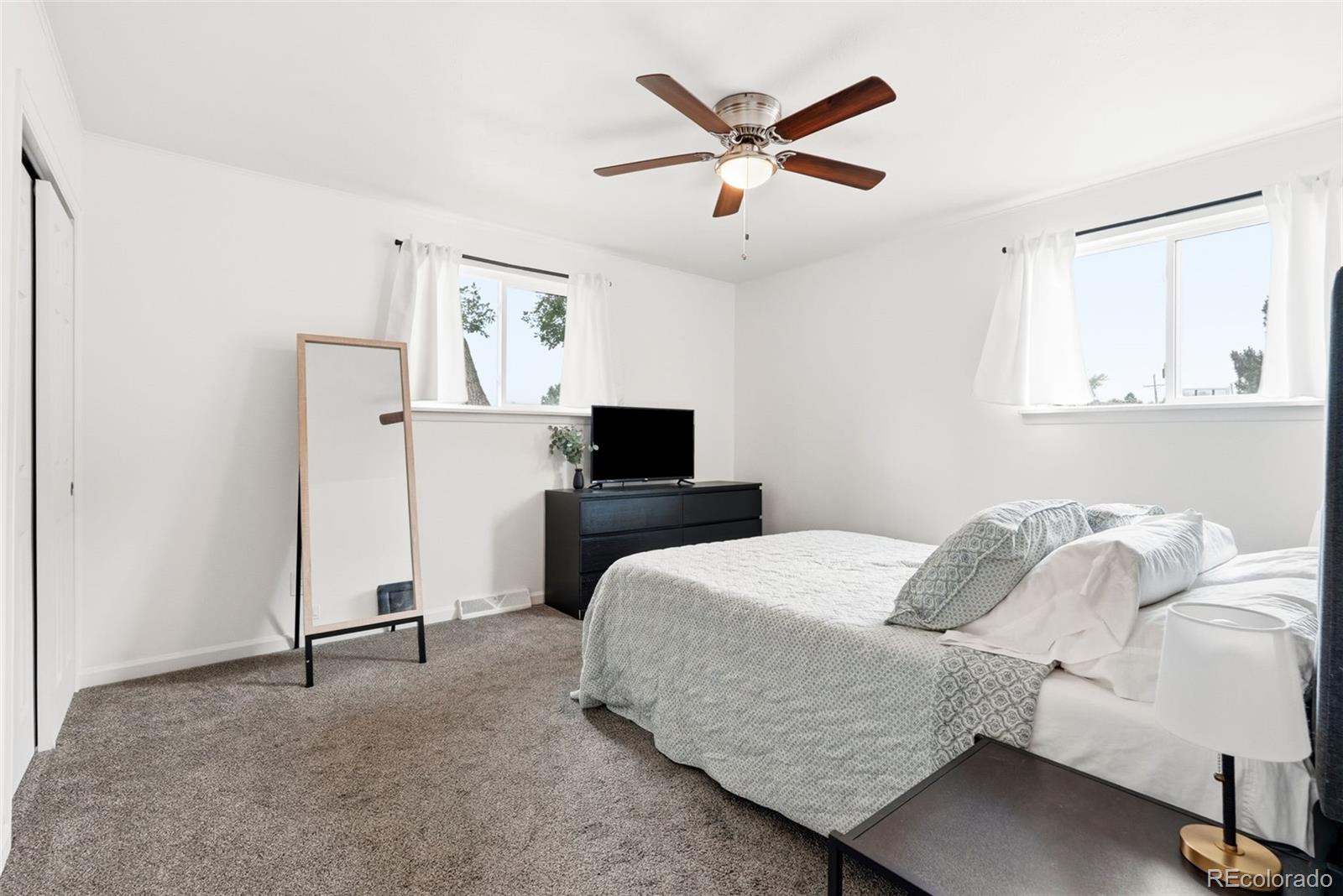 MLS Image #18 for 2300 w 57th avenue,denver, Colorado
