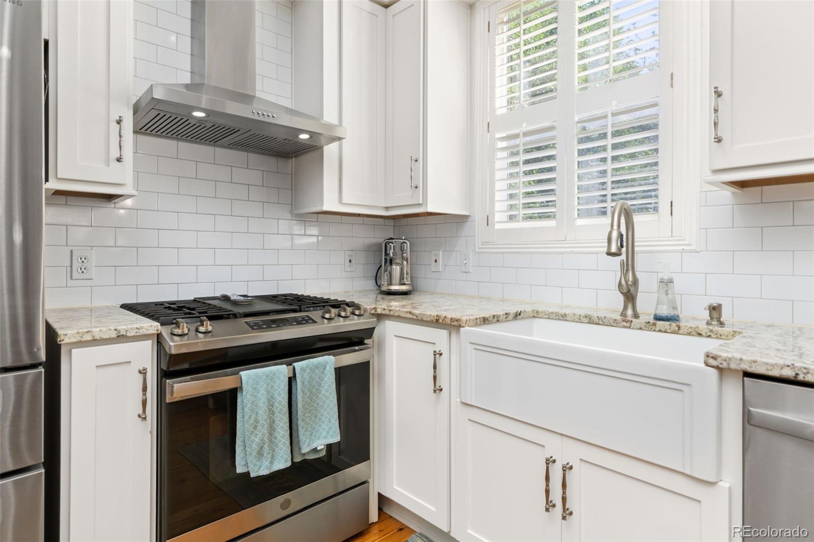 MLS Image #12 for 1758  lake shore place,edgewater, Colorado