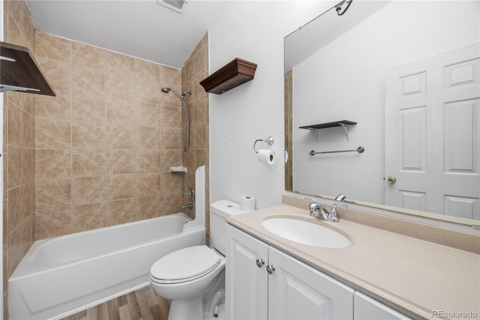 MLS Image #11 for 4501 w alaska place,denver, Colorado