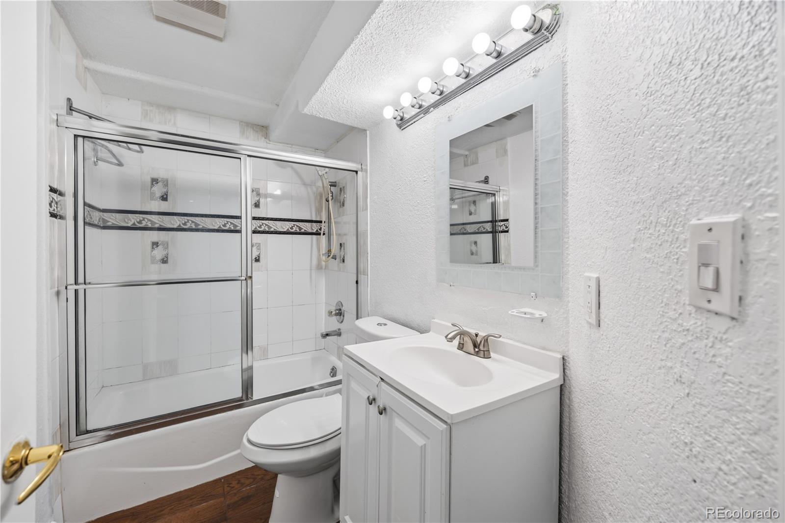 MLS Image #19 for 4501 w alaska place,denver, Colorado