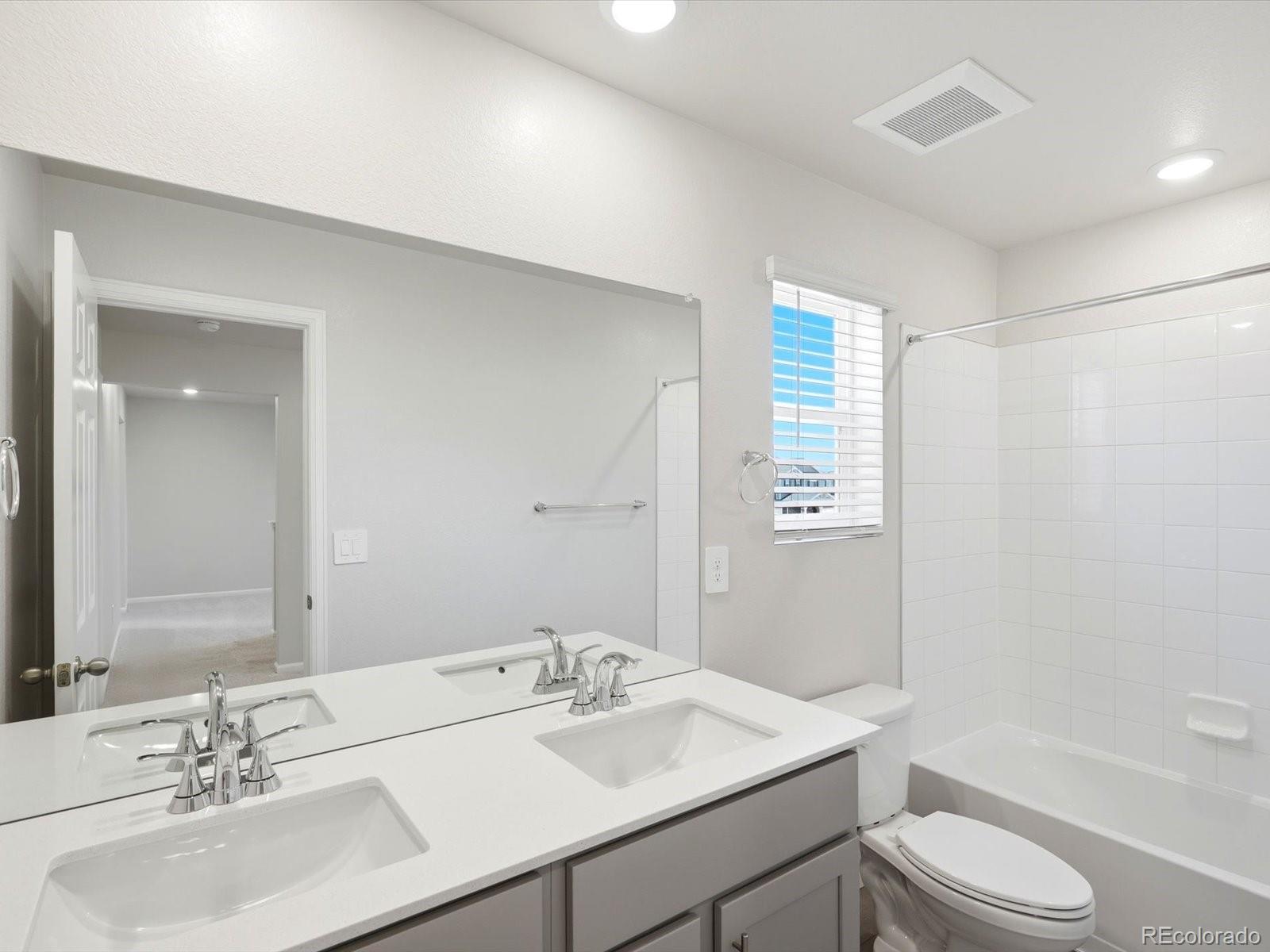 MLS Image #25 for 4621  sunsplash way,johnstown, Colorado