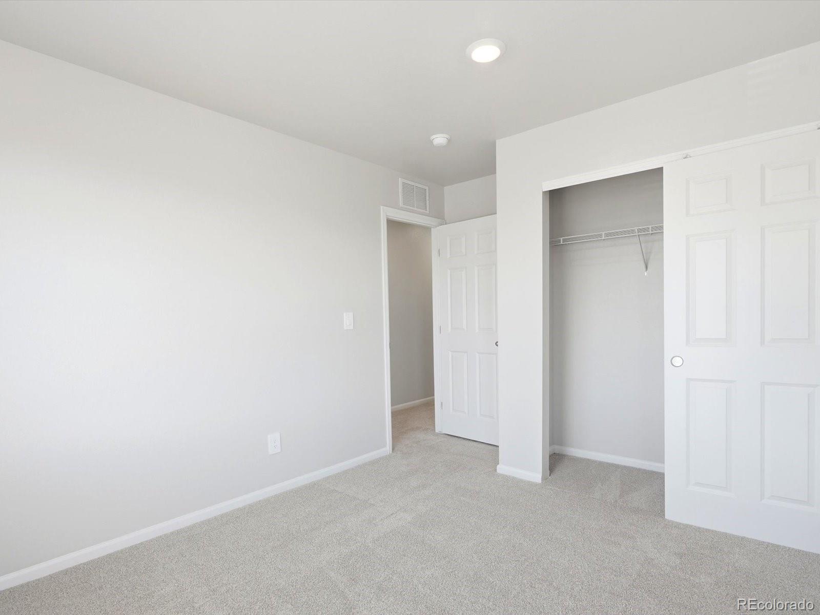 MLS Image #31 for 4621  sunsplash way,johnstown, Colorado
