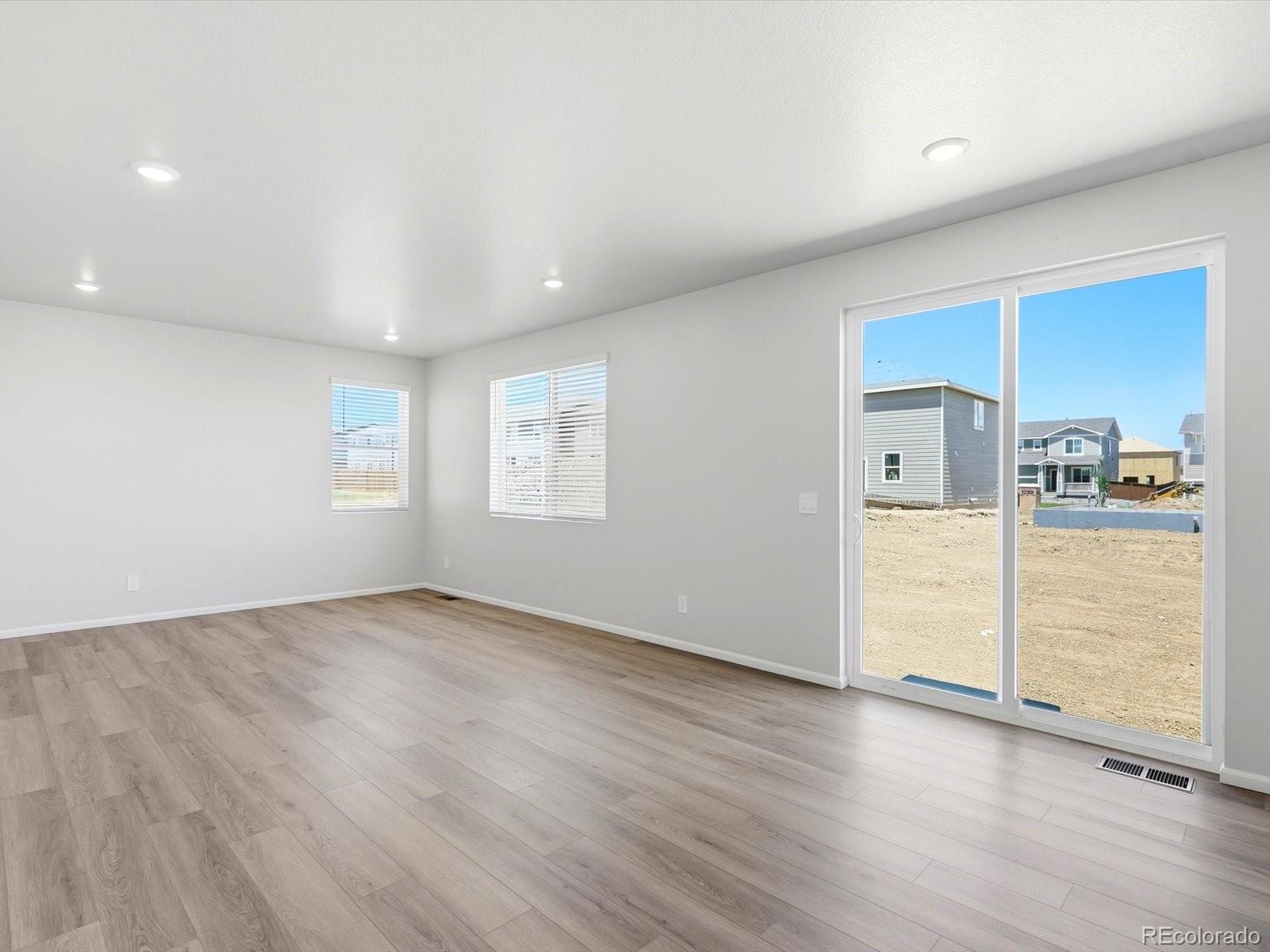 MLS Image #8 for 4621  sunsplash way,johnstown, Colorado