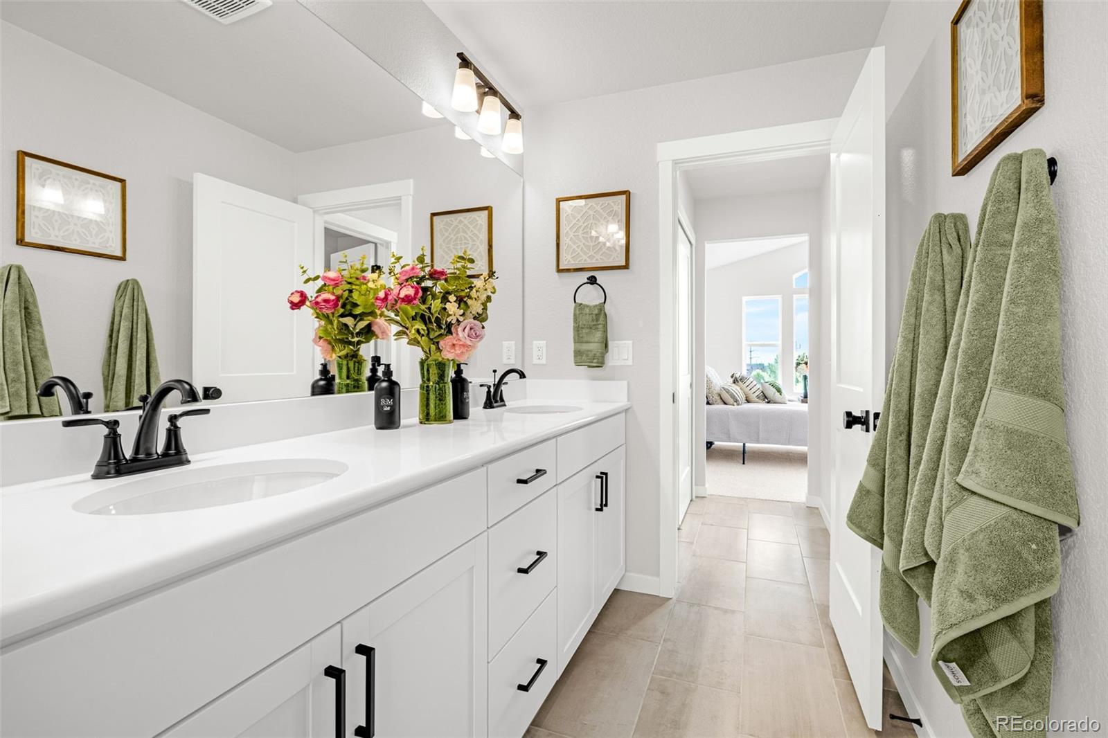 MLS Image #20 for 731  little bear ,colorado springs, Colorado