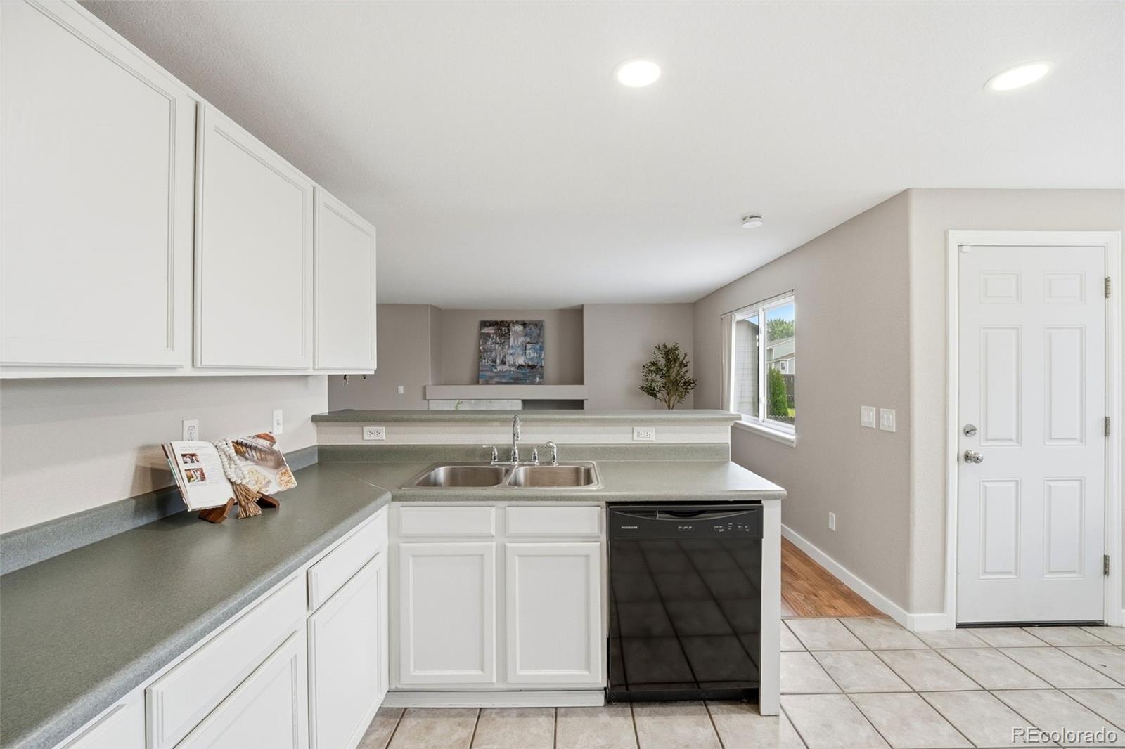 MLS Image #10 for 5889  huerfano drive,colorado springs, Colorado