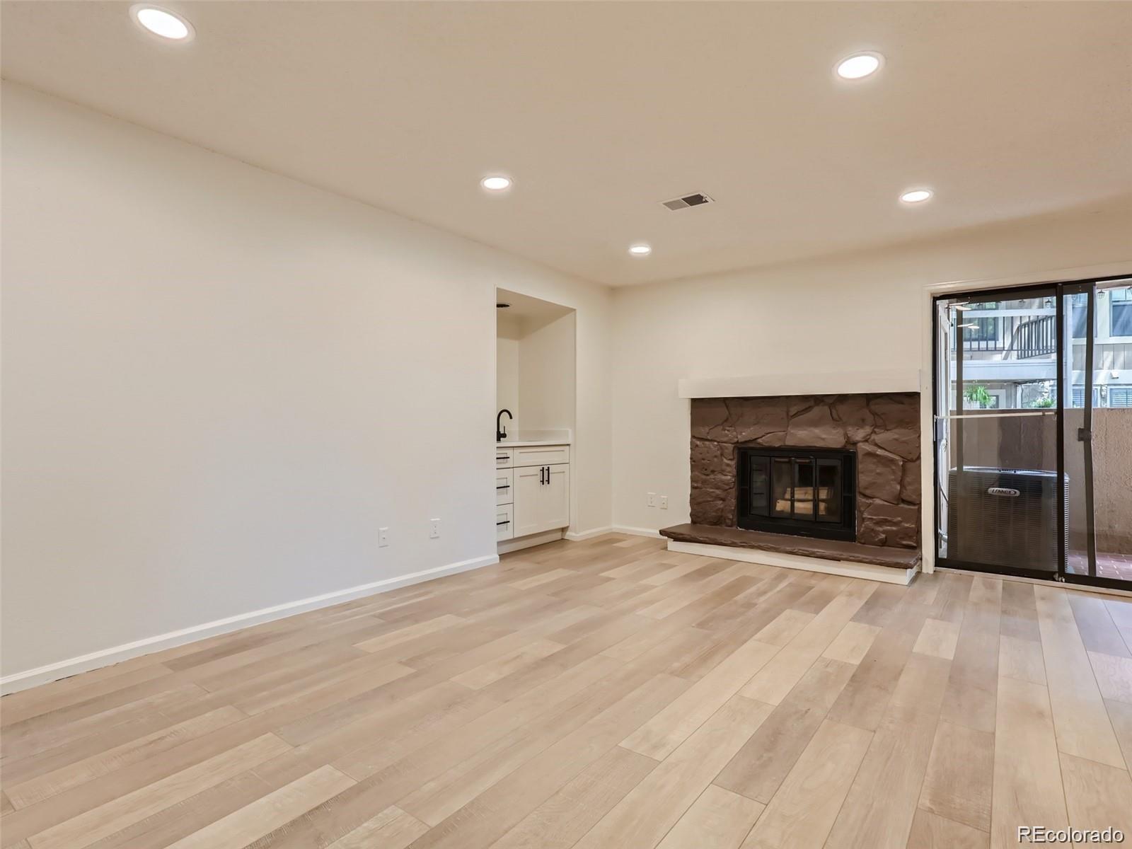 MLS Image #11 for 10920 w florida avenue,denver, Colorado