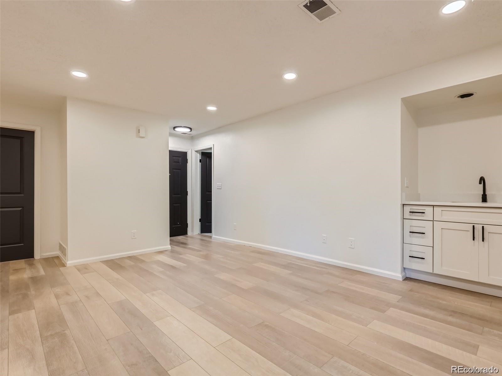 MLS Image #13 for 10920 w florida avenue,denver, Colorado