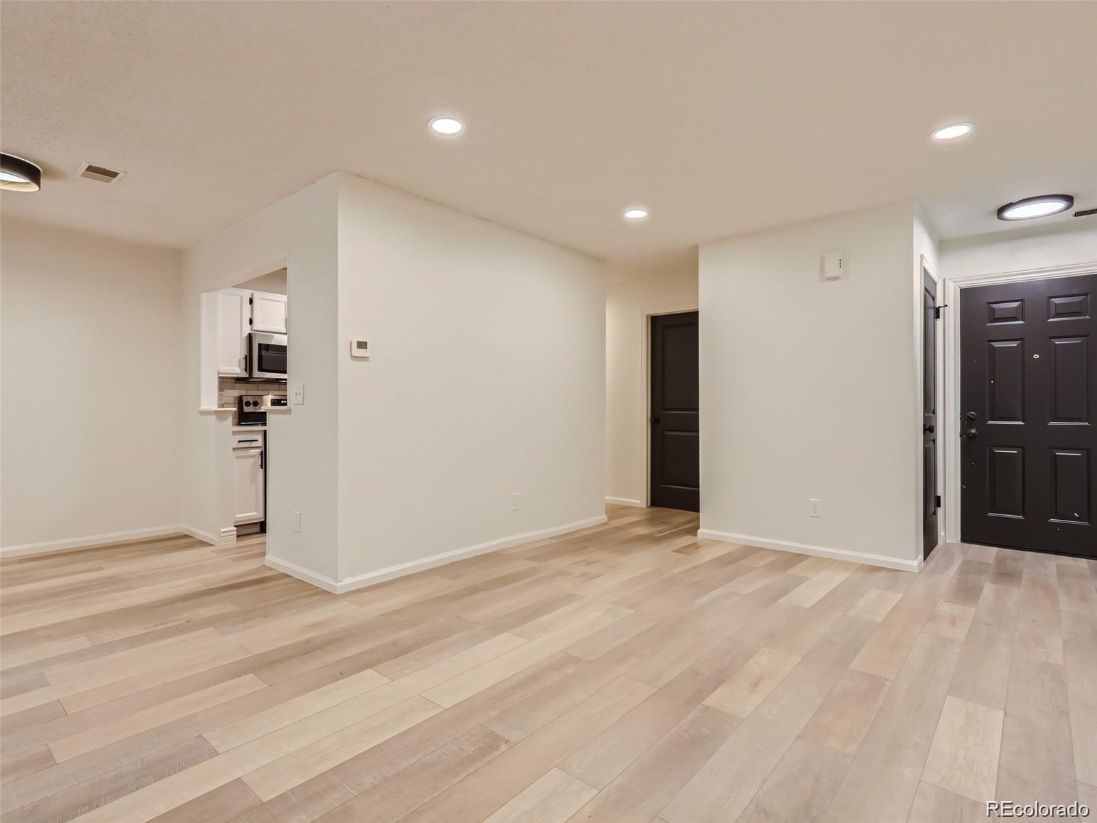MLS Image #14 for 10920 w florida avenue,denver, Colorado