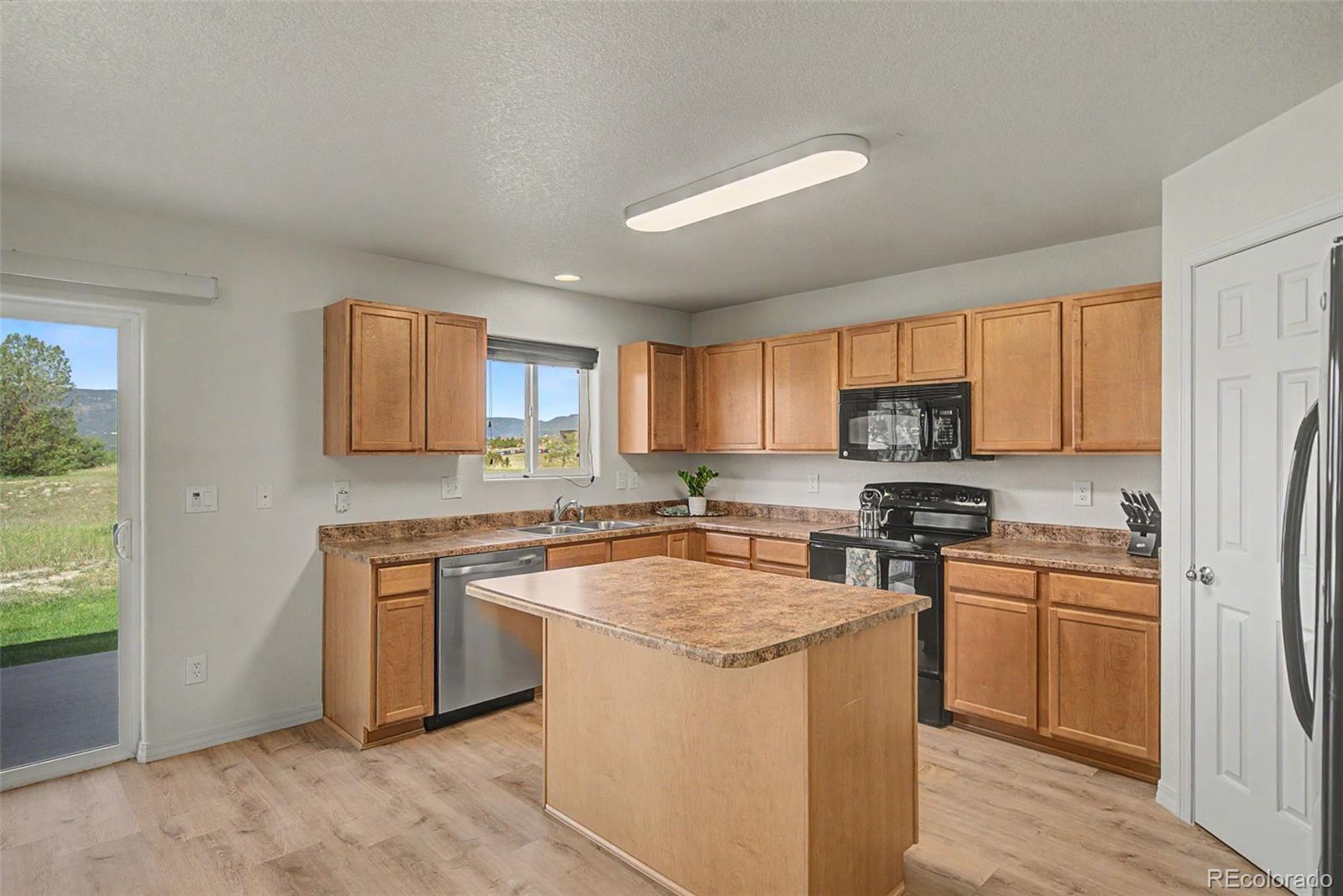 MLS Image #13 for 11675  black maple lane,colorado springs, Colorado