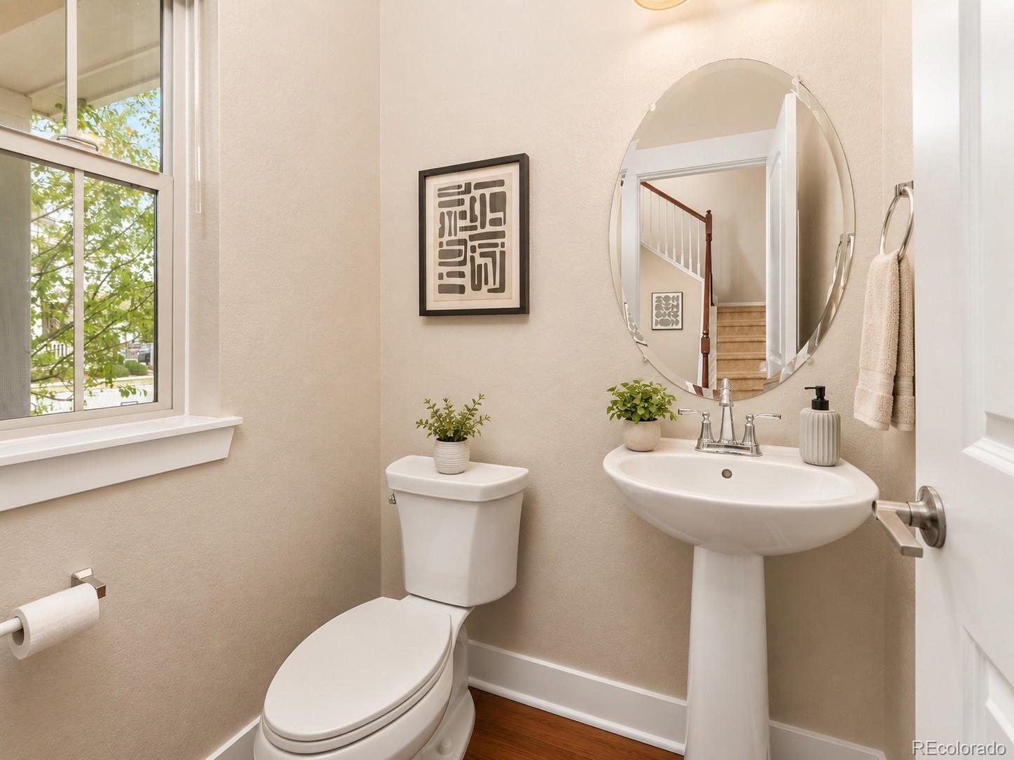 MLS Image #13 for 10080 e 59th drive,denver, Colorado