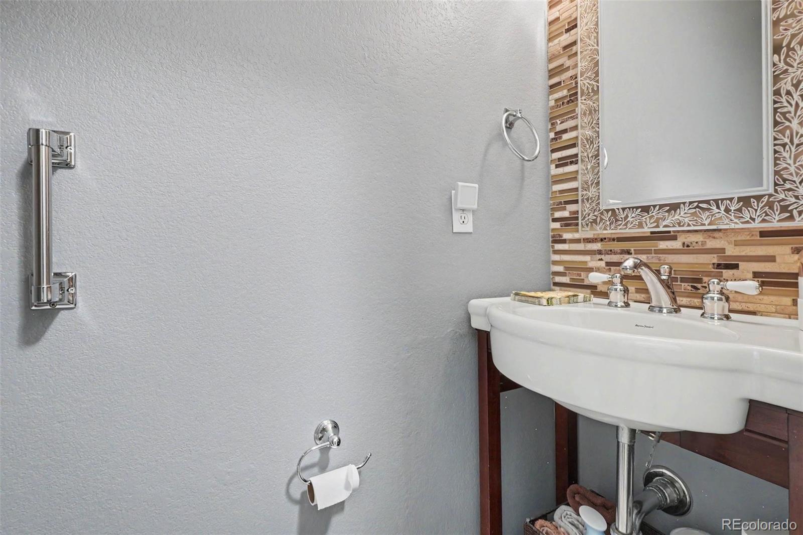 MLS Image #15 for 5155 w quincy avenue,denver, Colorado