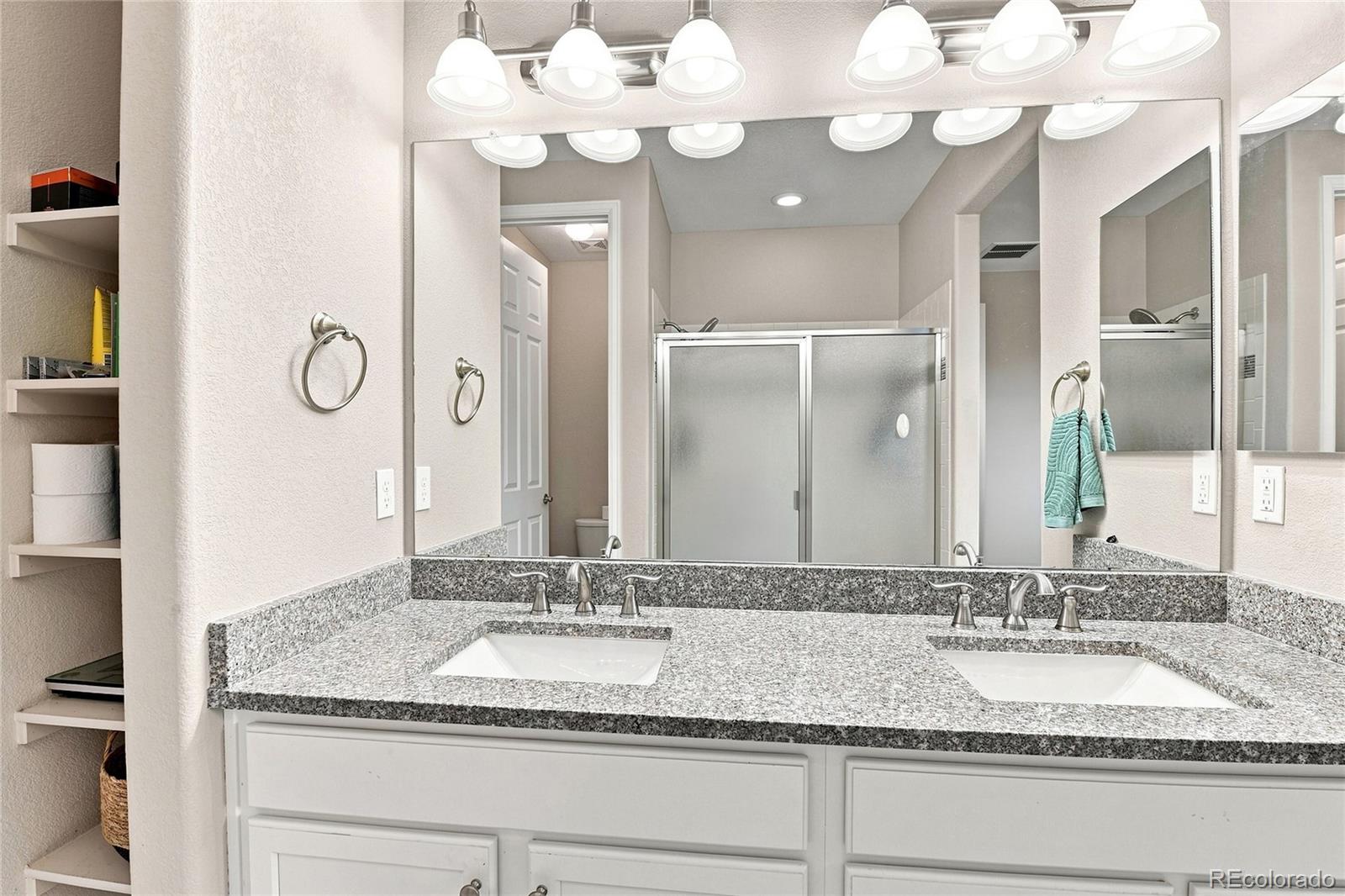 MLS Image #16 for 200 s langdale court,aurora, Colorado