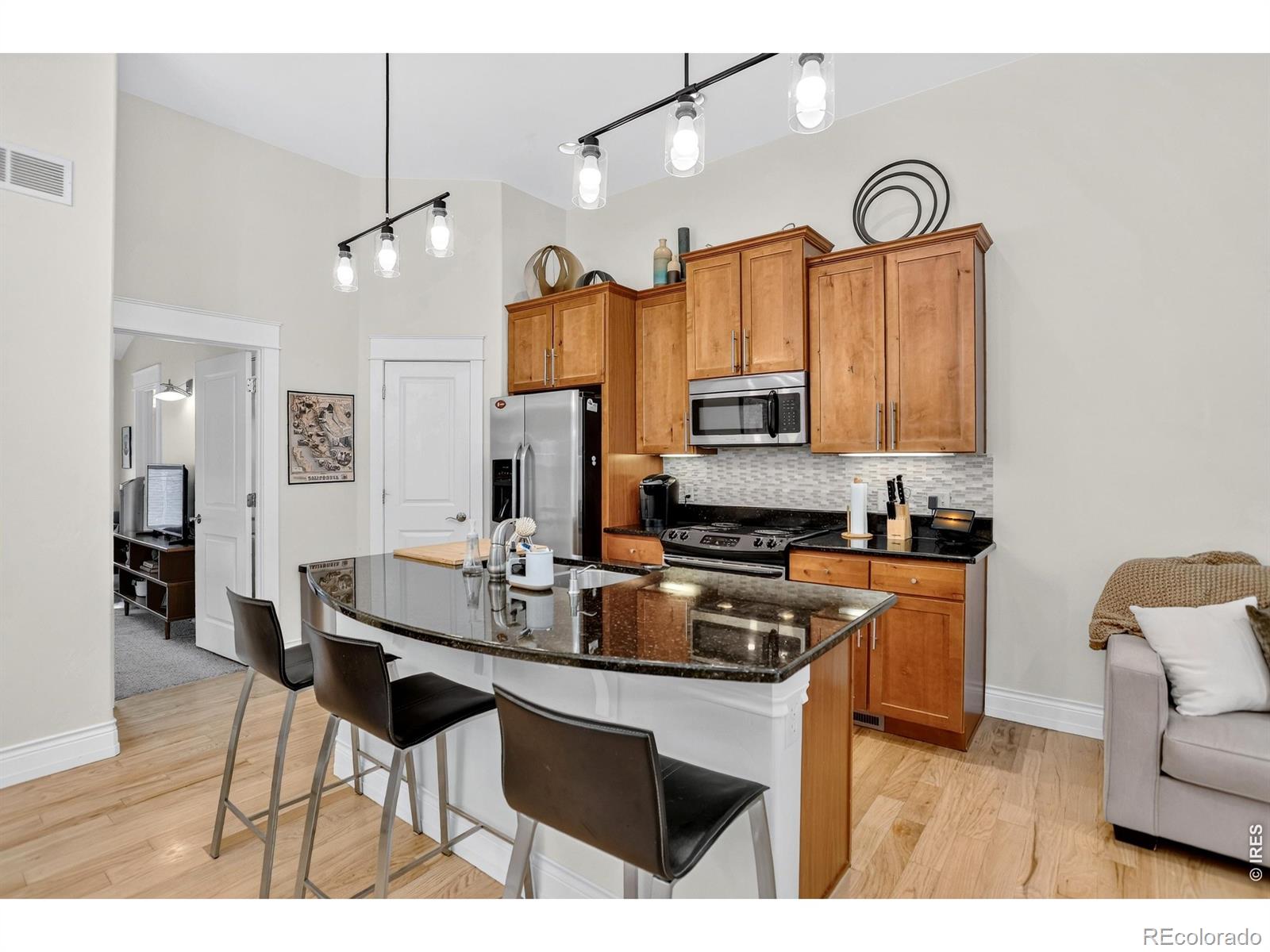 MLS Image #13 for 714  albion street ,denver, Colorado