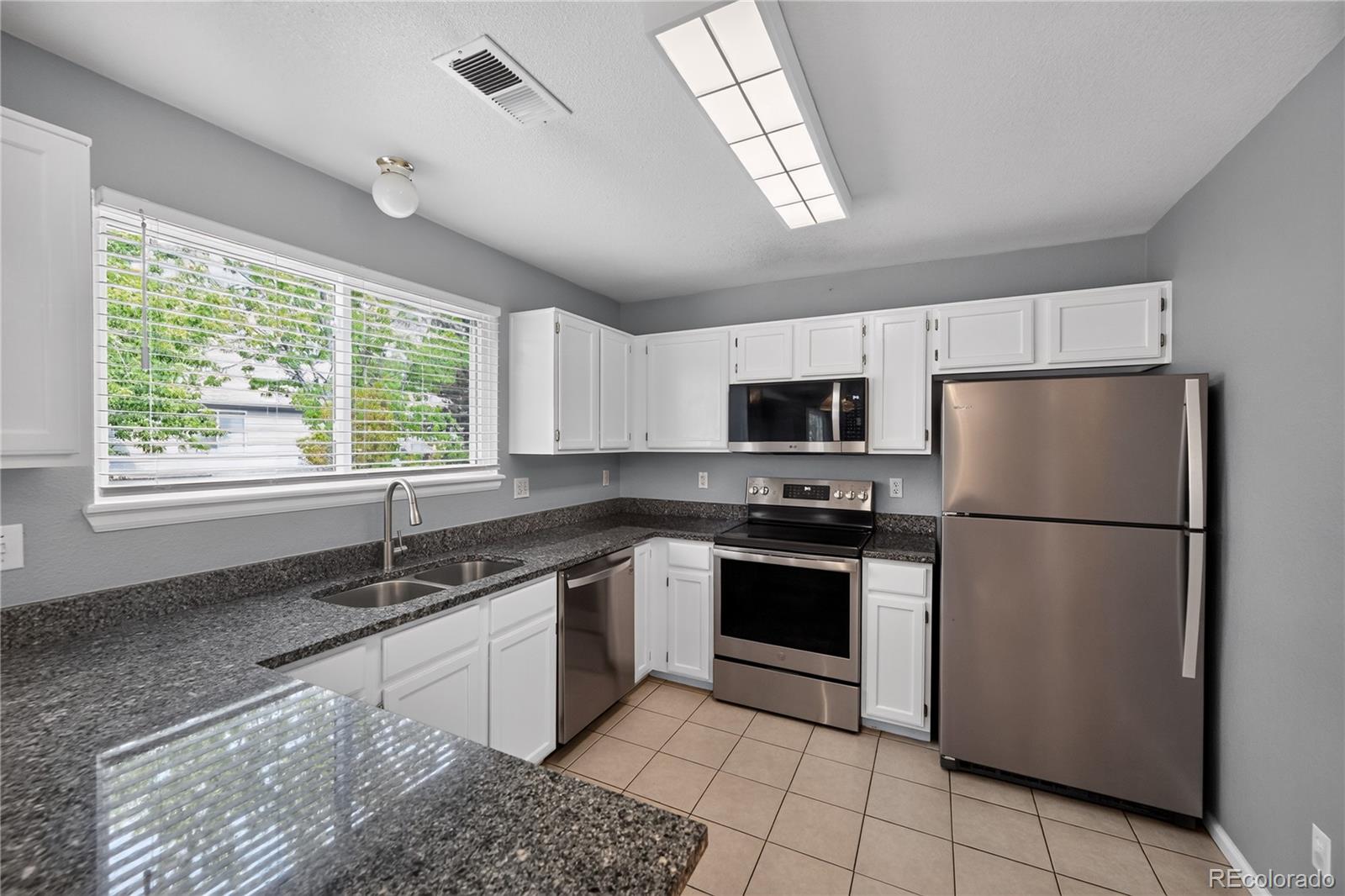 MLS Image #10 for 10452  hyacinth street,littleton, Colorado