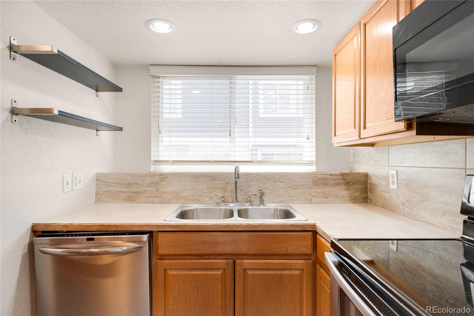 MLS Image #6 for 6545 w 84th way,arvada, Colorado