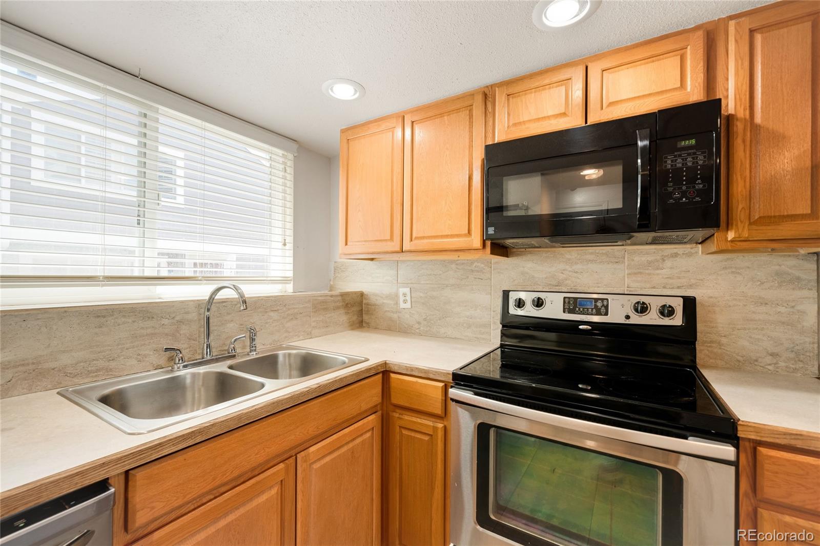 MLS Image #7 for 6545 w 84th way,arvada, Colorado