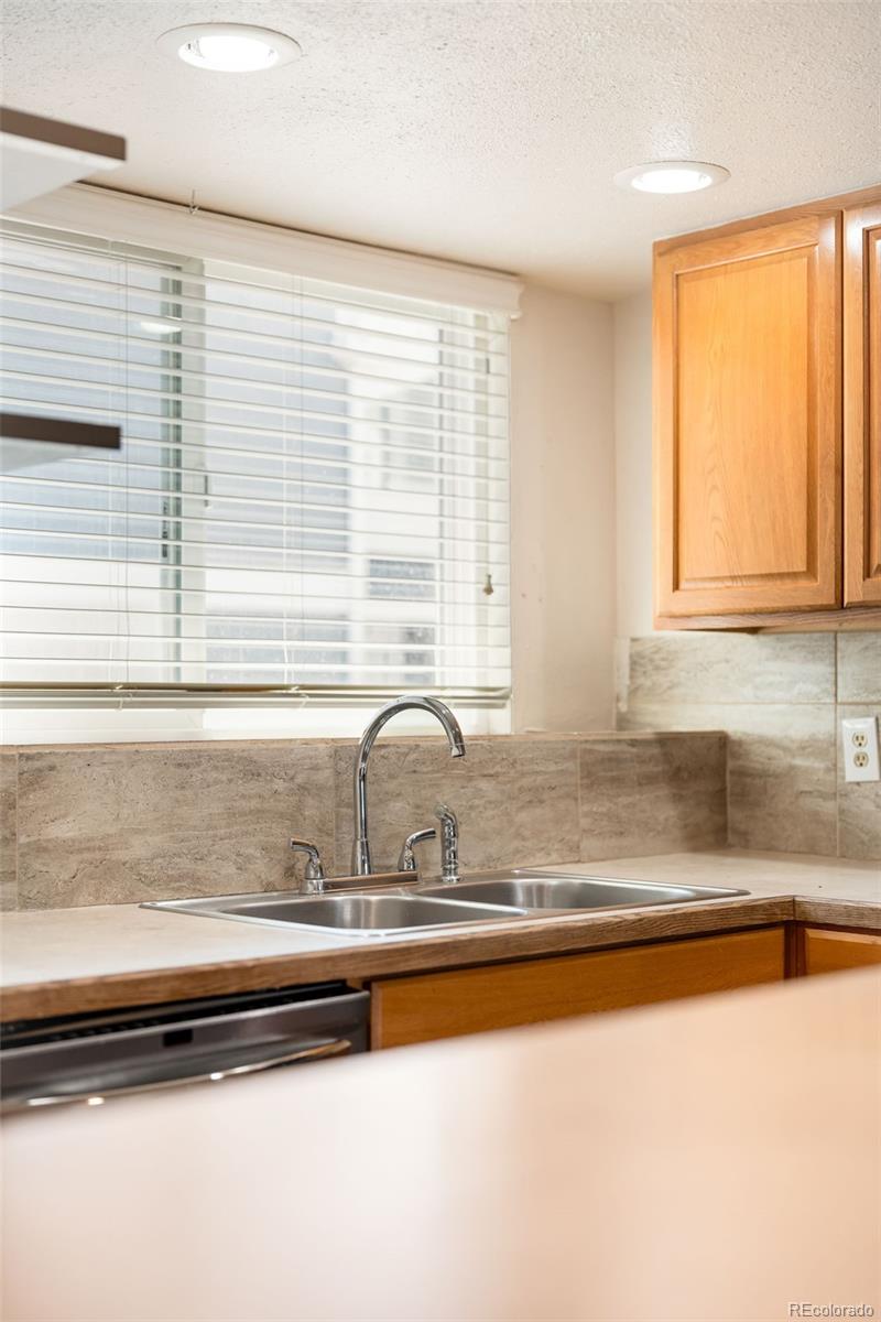 MLS Image #8 for 6545 w 84th way,arvada, Colorado