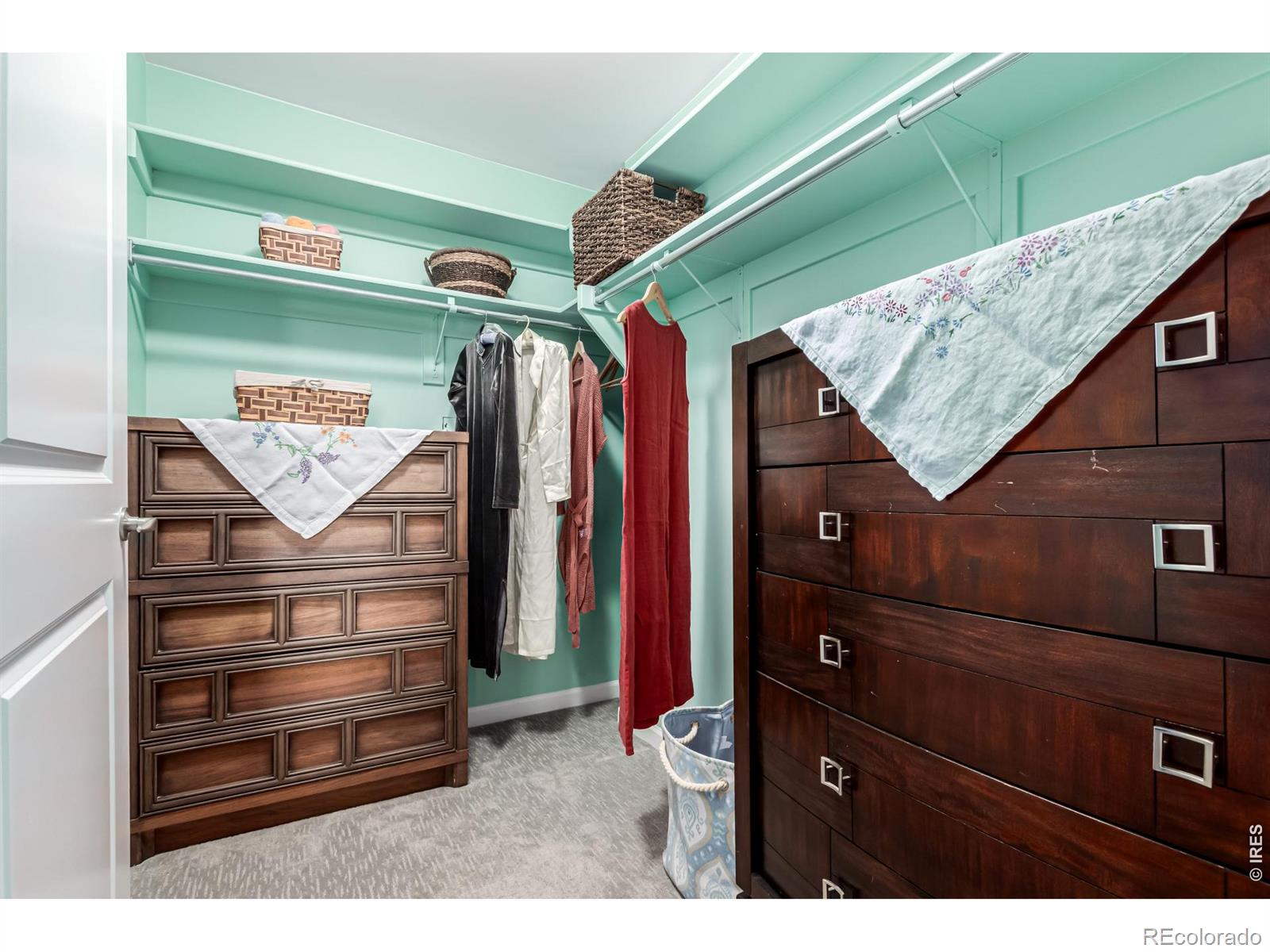 MLS Image #16 for 975 n lincoln street,denver, Colorado