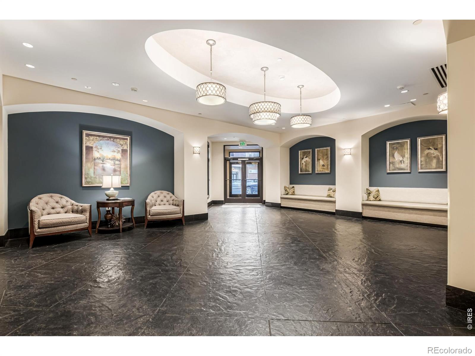 MLS Image #31 for 975 n lincoln street,denver, Colorado