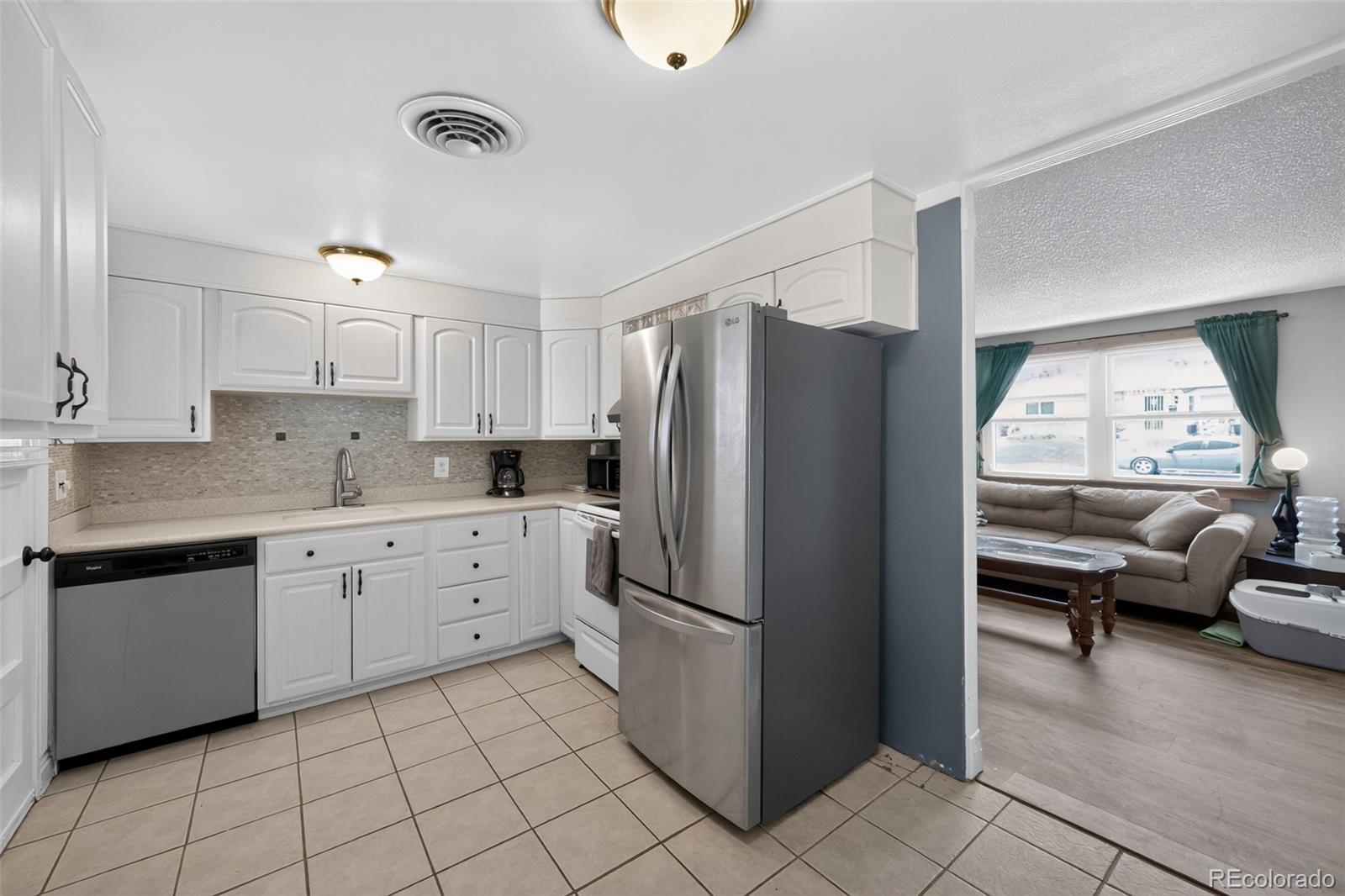 MLS Image #10 for 1580 s knox court,denver, Colorado